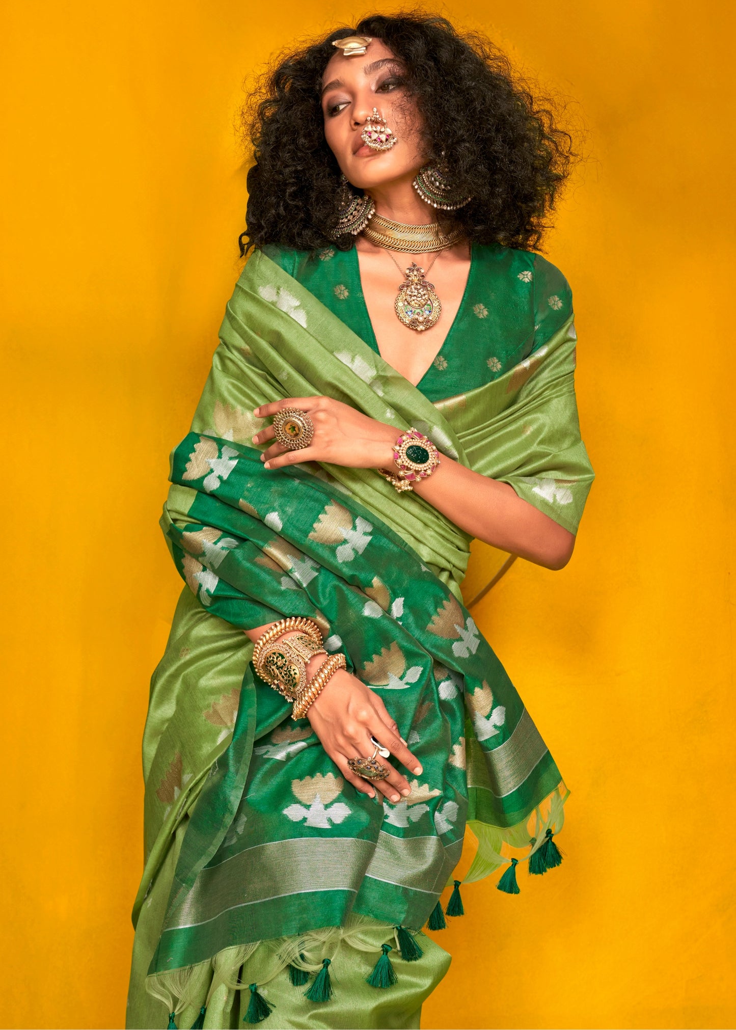 Pure Handloom Green Tussar Silk Saree in Two Tone