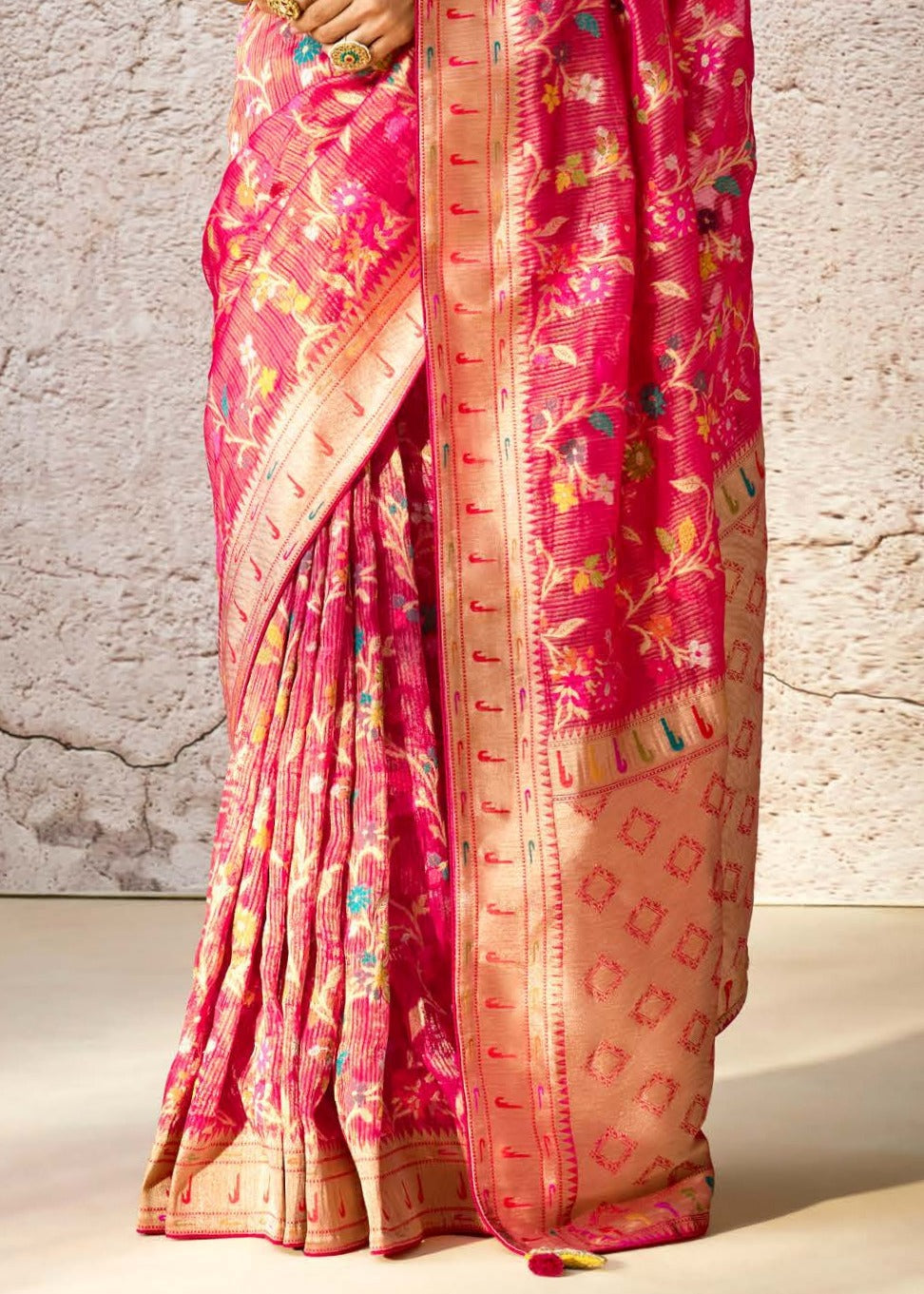 Kora Banarasi Silk Pink Handloom Saree With Embroidered Blouse