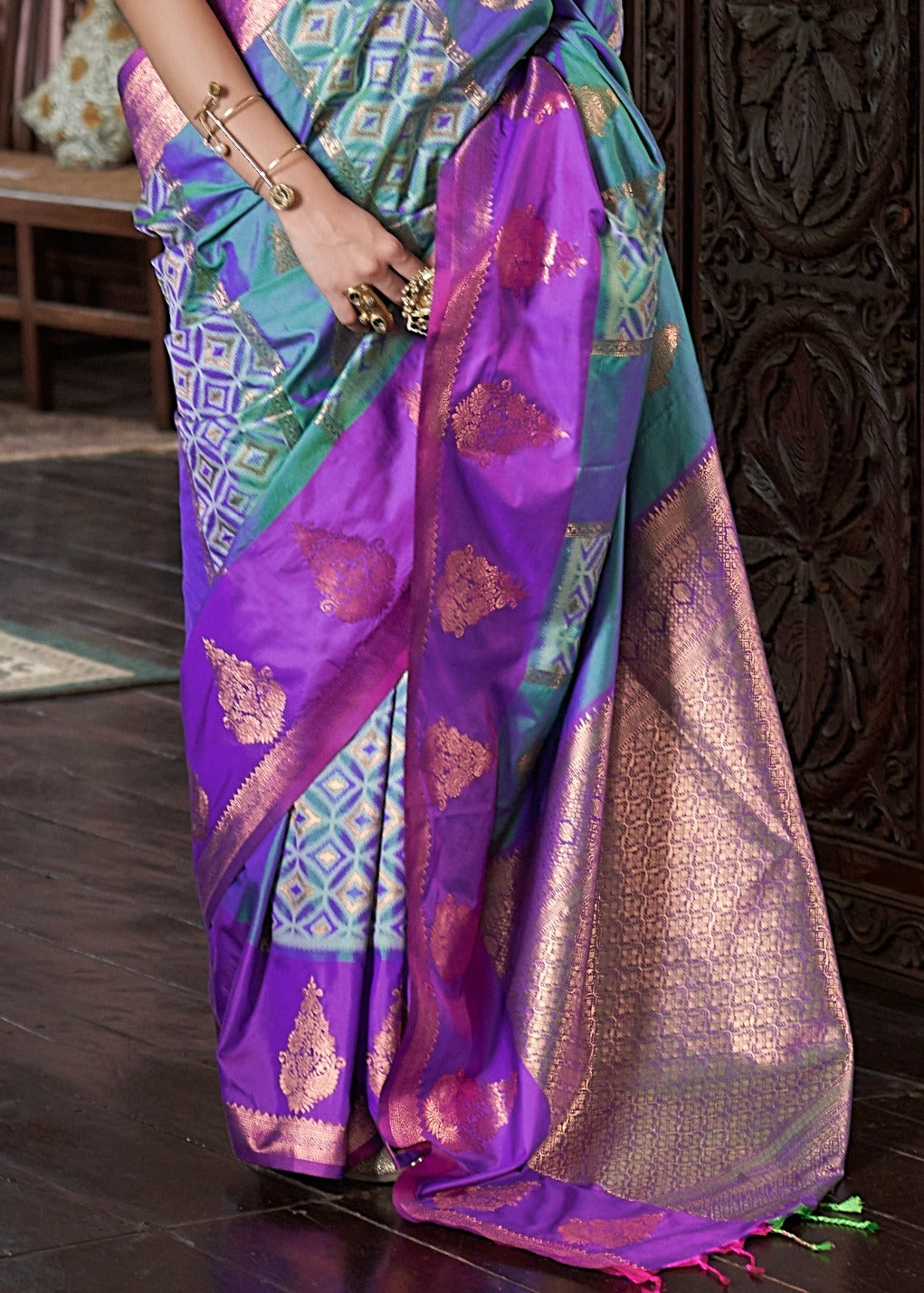 Green & Purple Kanjivaram Silk Zari Weaving Saree