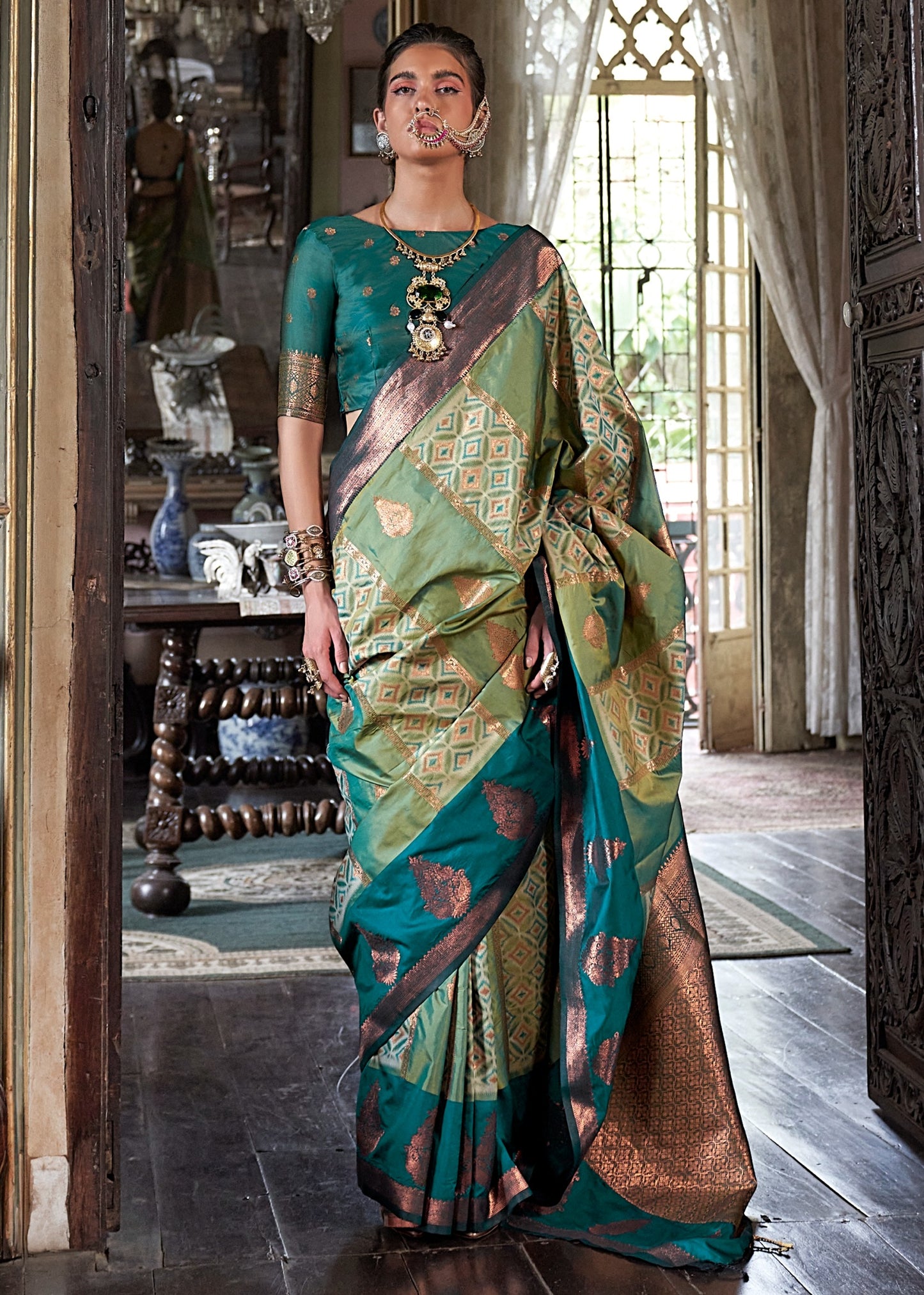 Pista Green & Dark Green Kanjivaram Silk Zari Weaving Saree