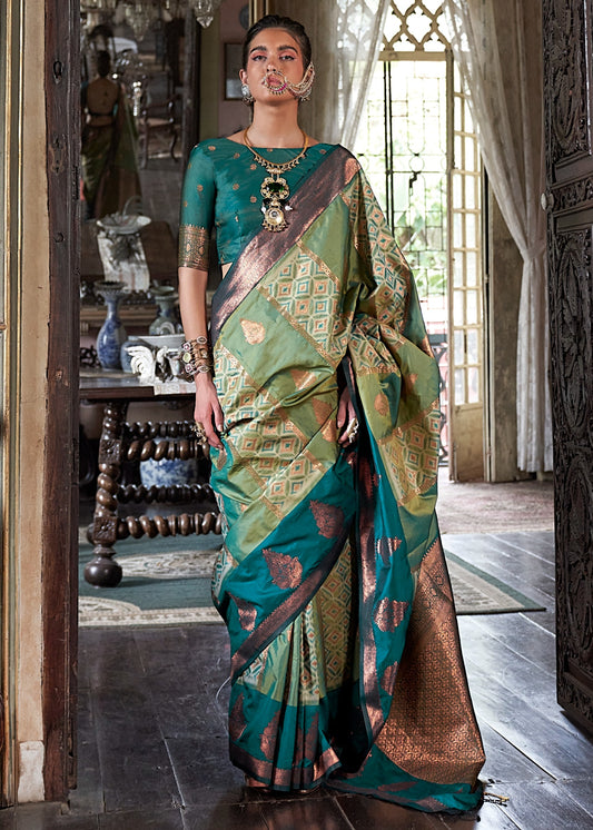 Pista Green & Dark Green Kanjivaram Silk Zari Weaving Saree