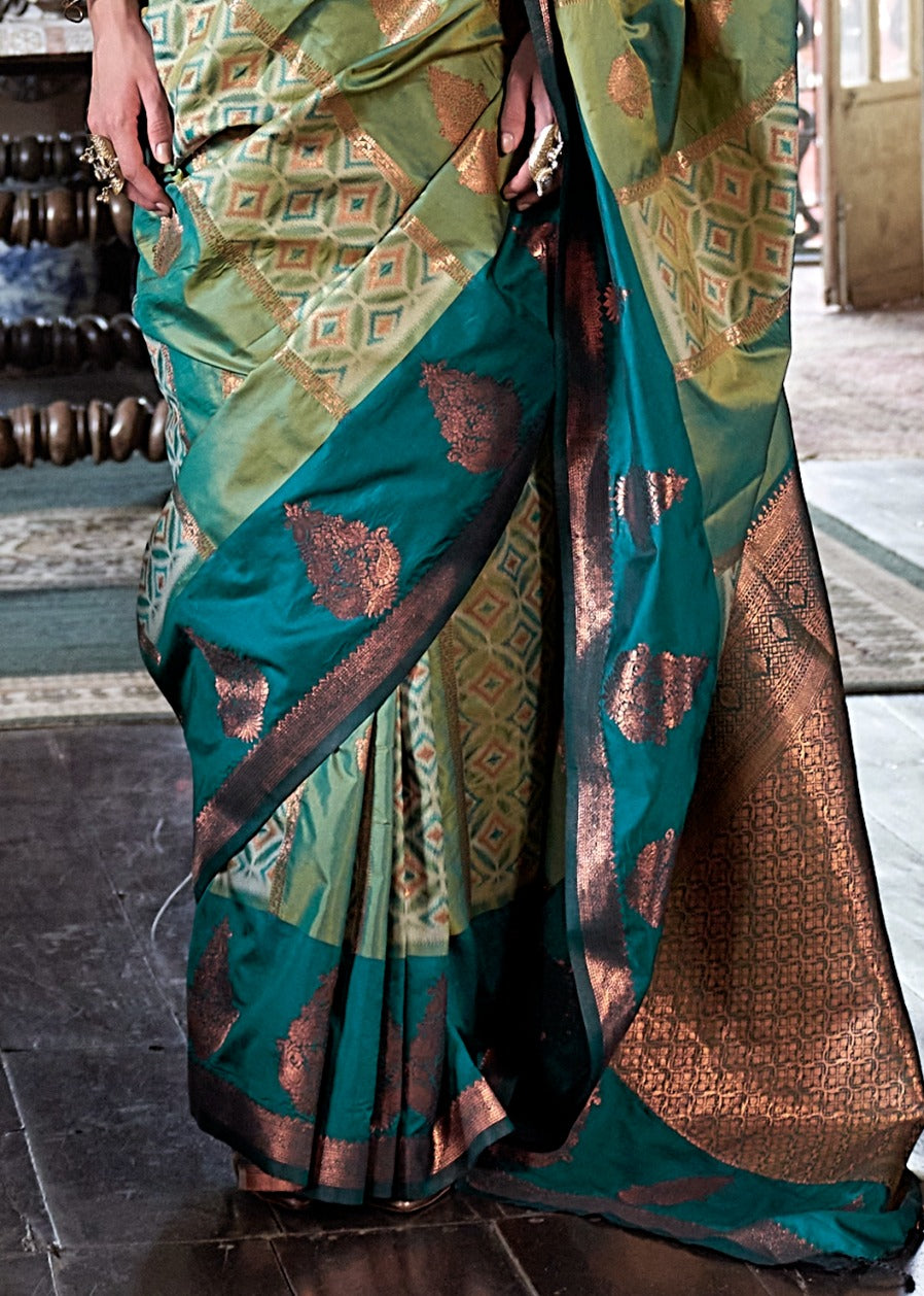 Pista Green & Dark Green Kanjivaram Silk Zari Weaving Saree