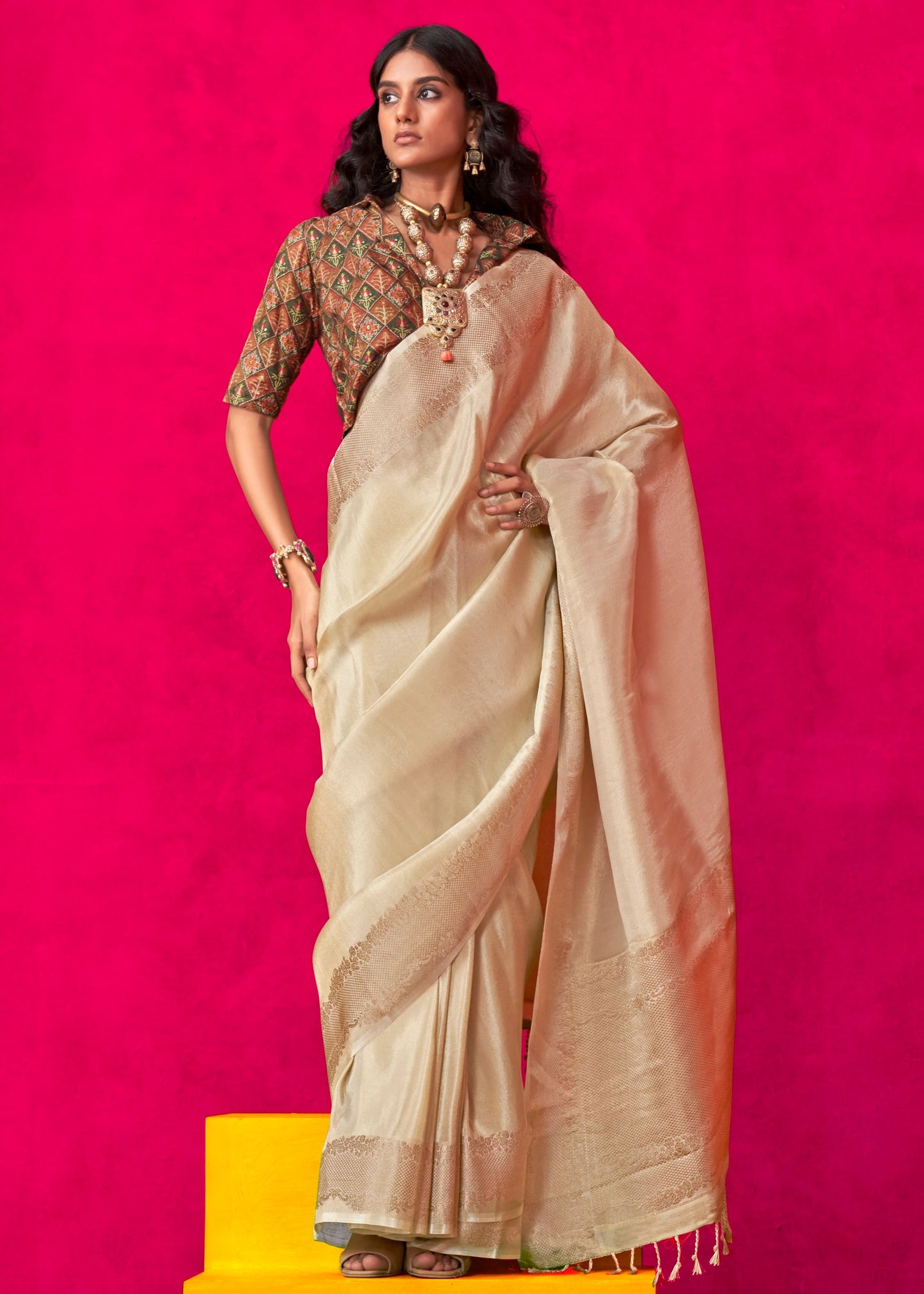 Off White Banarasi Viscose Tissue Silk Handloom Saree