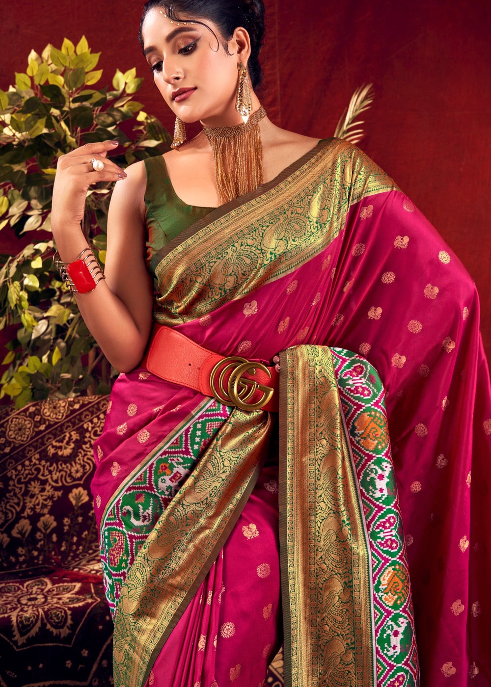 Pure Paithani Patola Fusion Banarasi Silk Pinkish Red Handloom Saree