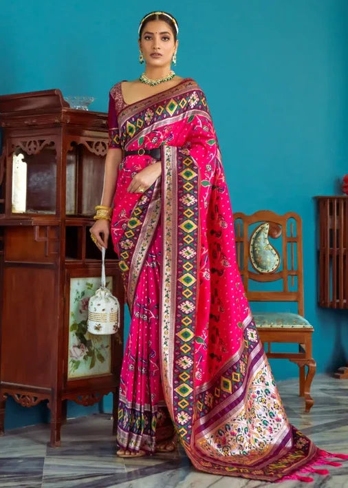 Fusion Banarasi Patola Silk Pinkish Red Saree with Paithani Pallu