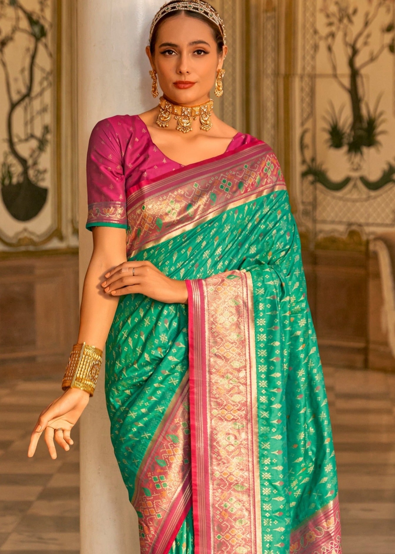 Banarasi patola silk green handloom saree blouse in usa for wedding function.