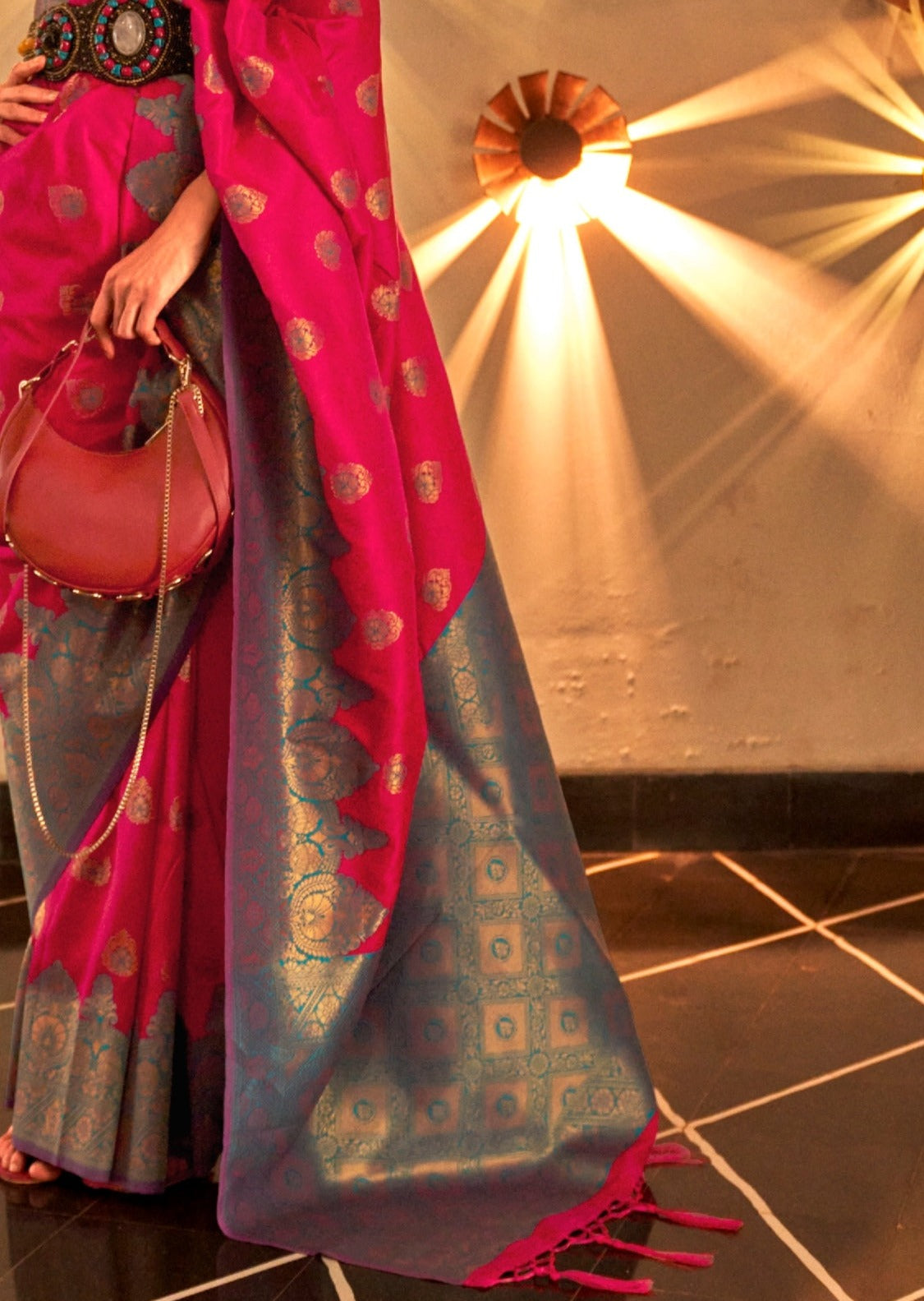 Red color banarasi silk saree pallu design with heavy zari work online.