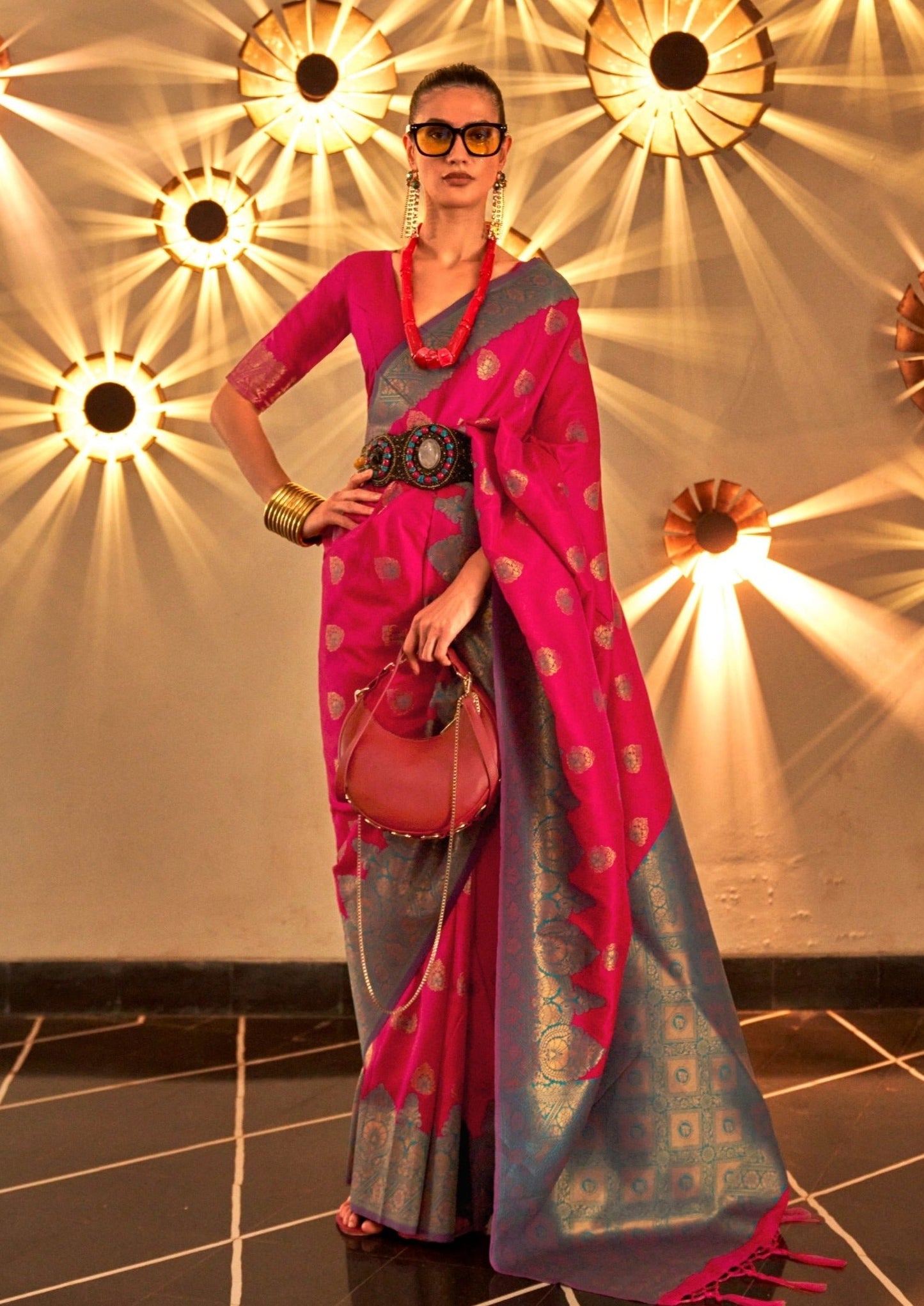 Women's red colour handloom banarasi silk saree online shopping.