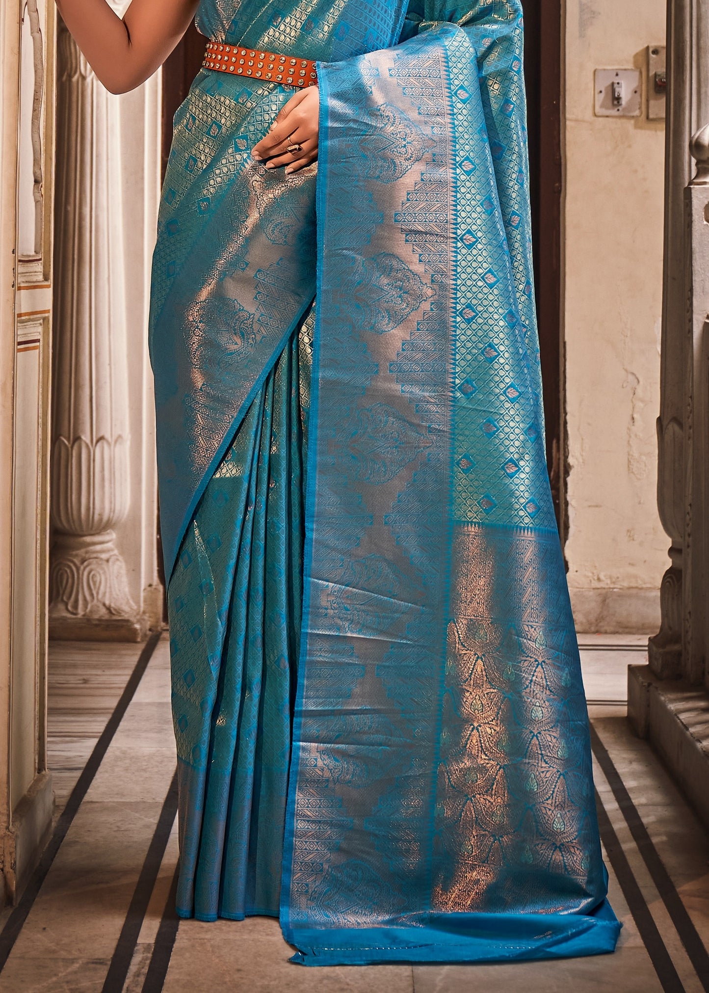 Turquoise blue kanjivaram silk handloom saree online for wedding look.