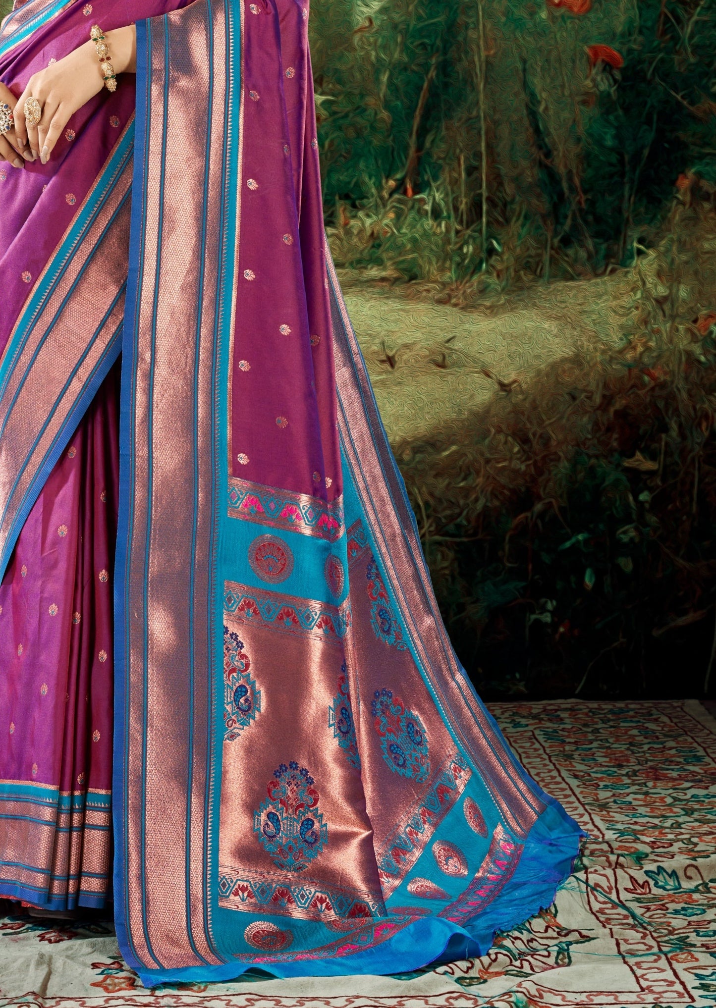 Copper Zari Peshwai Paithani Silk Handloom Saree pallu design in Magenta pink colour