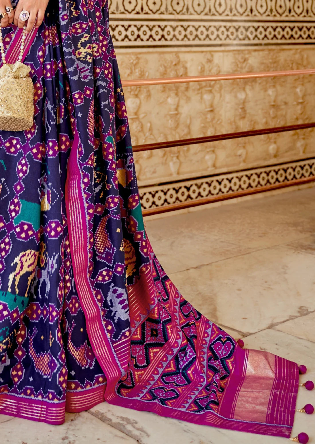 Double ikkat patola silk sarees online shopping india usa blue.