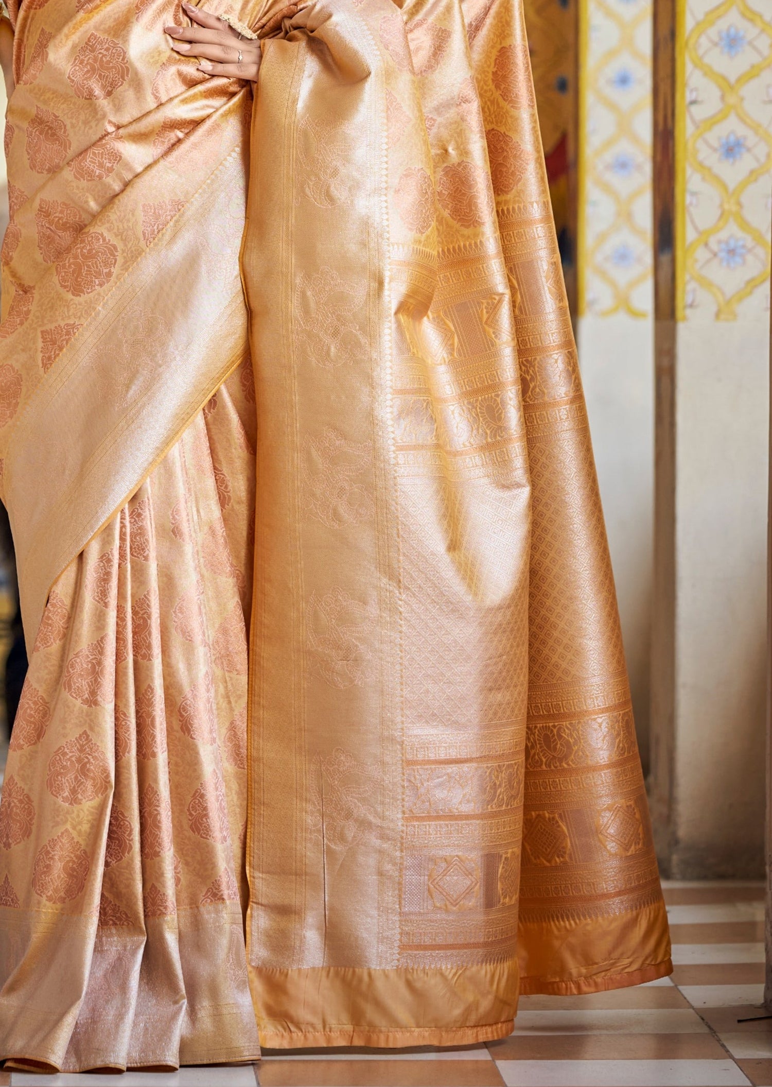 Dual tone cream kanchipuram silk saree online.