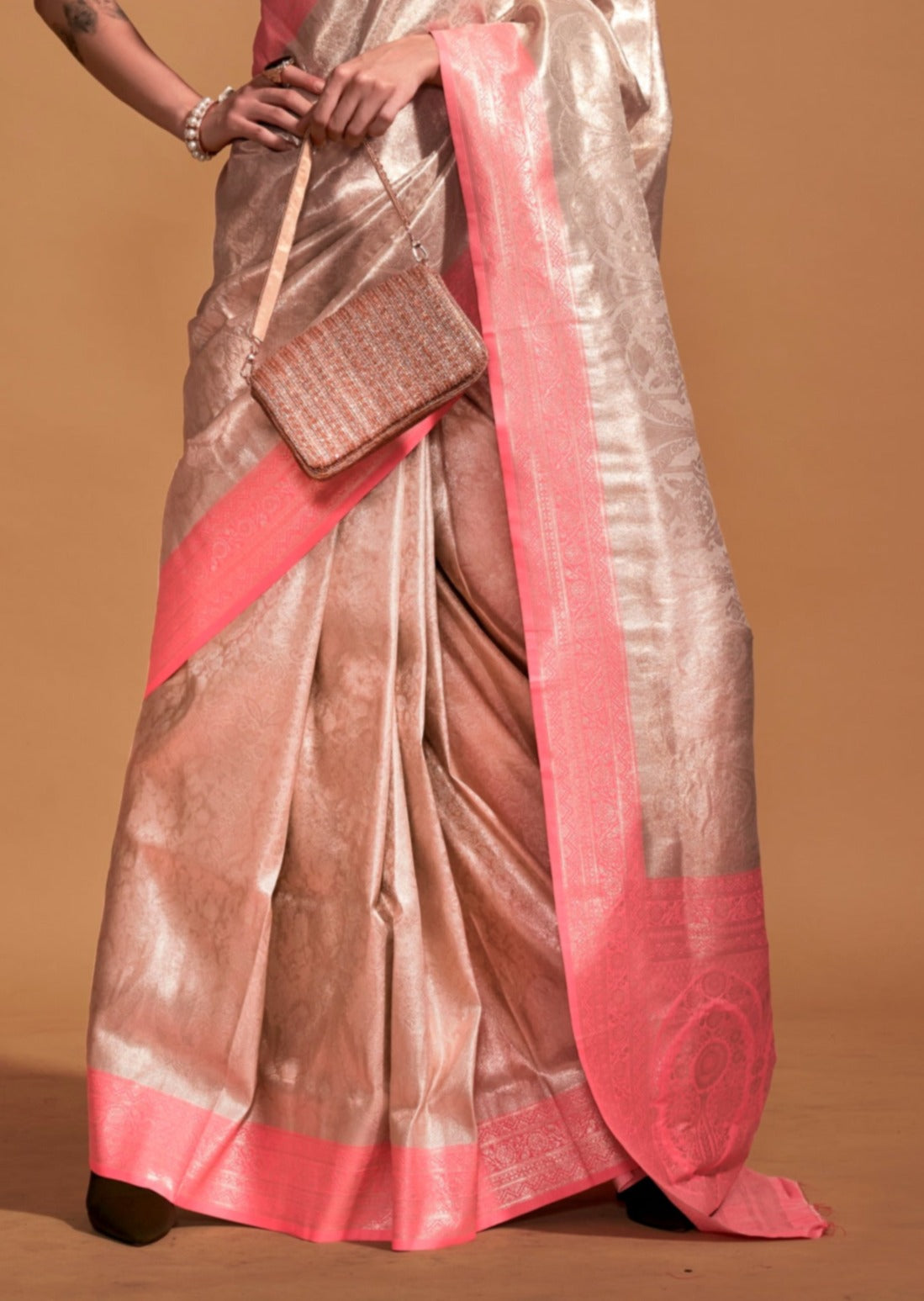 Dual tone pure handloom kanjivaram silk zari work bridal saree online india usa uk.