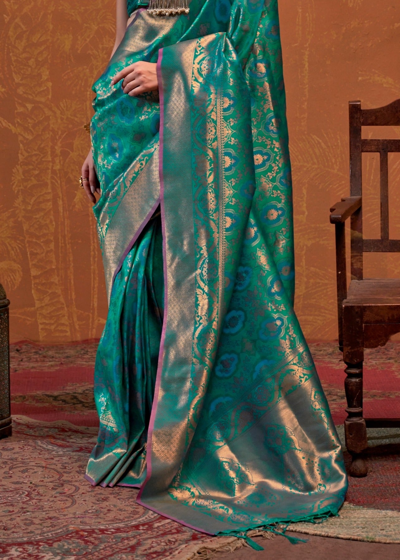 Green banarasi silk saree design in usa online with fall pico.