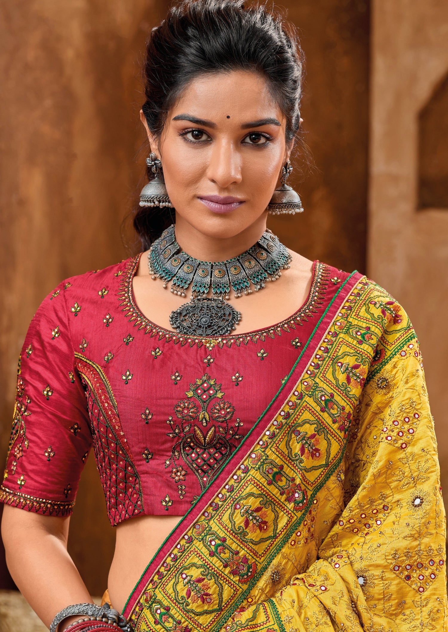 Gujarati kutch mirror work embroidery saree blouse online with price.