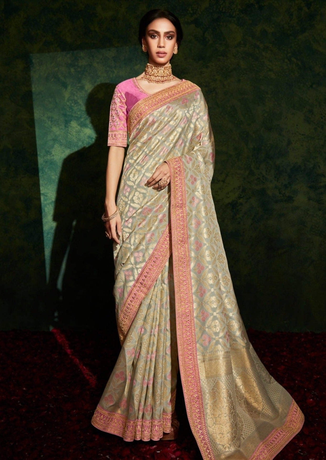 Women's cream colour banarasi silk saree with light pink blouse online india usa.