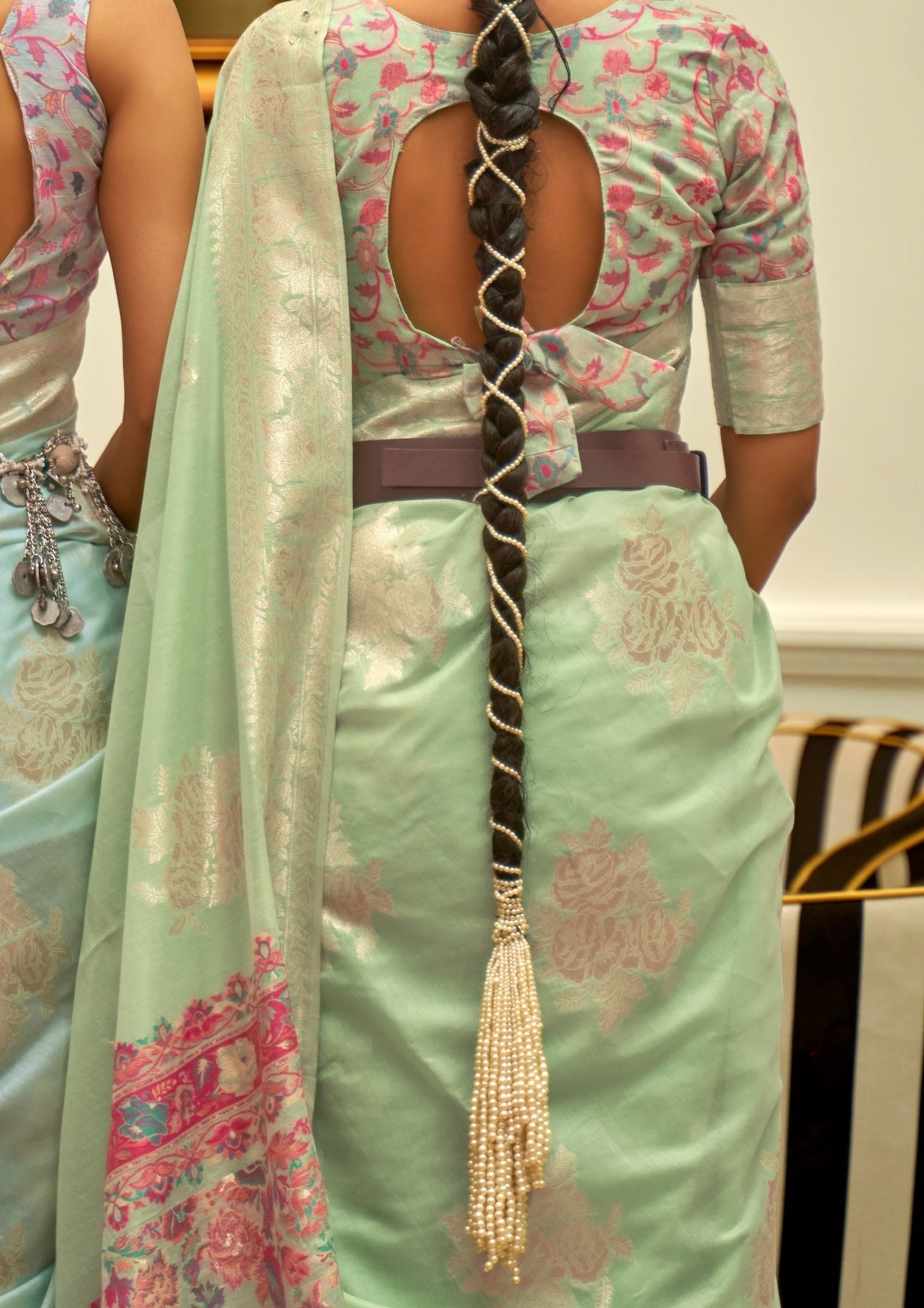 Handloom Kashmiri Banarasi Silk Green Saree Blouse Designs