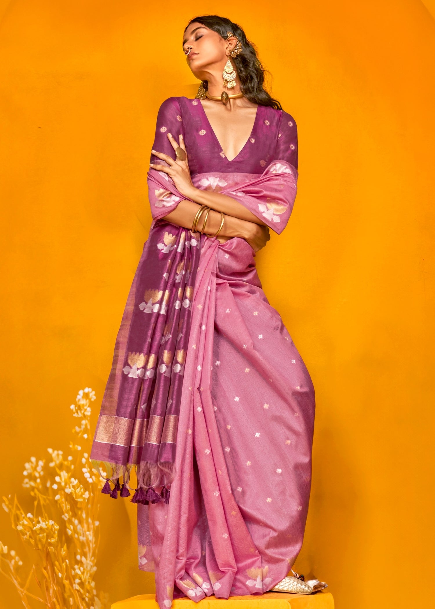 Pure handloom pink tussar silk saree online shopping designs for office wear and wedding function.