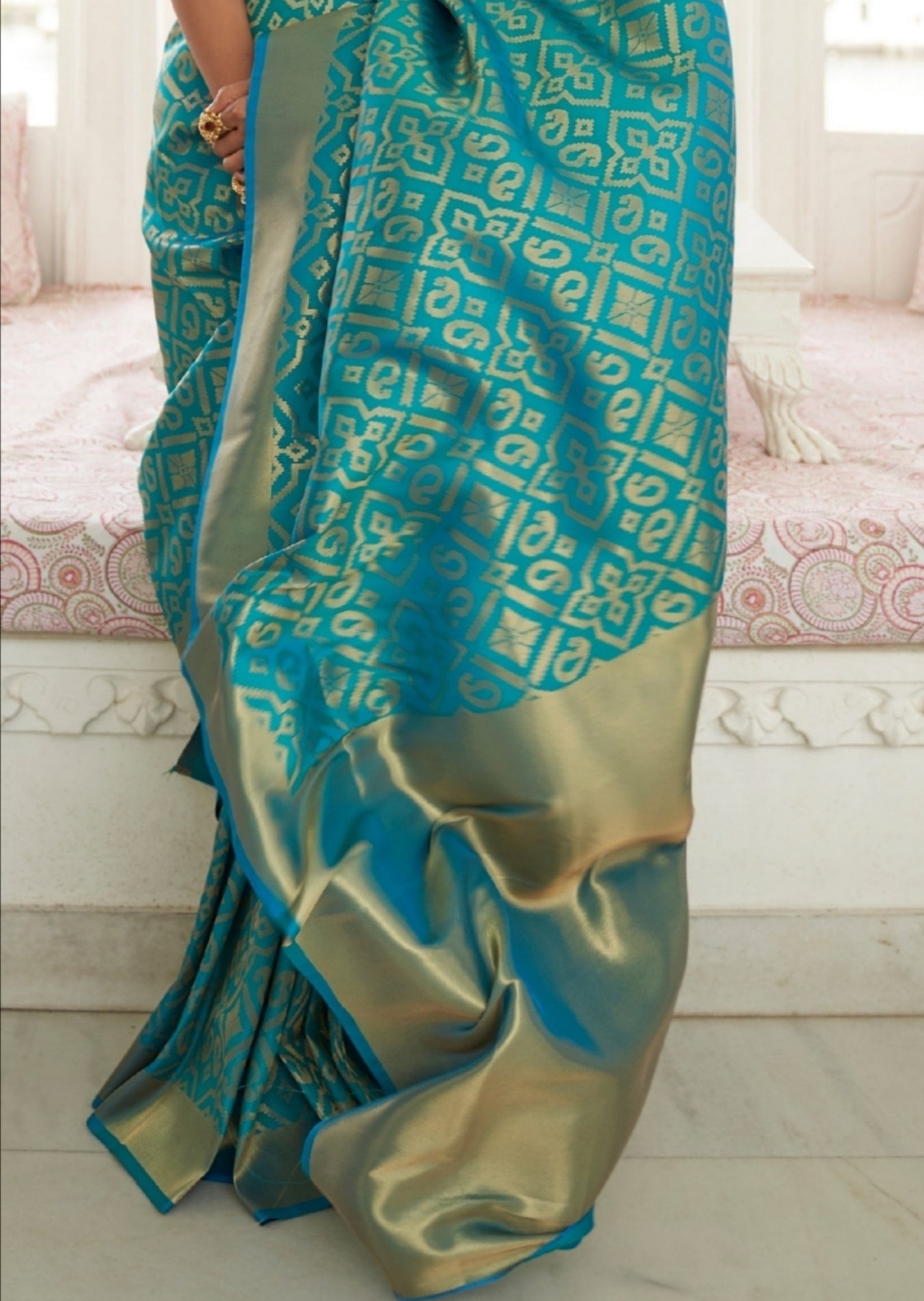 Handloom silk banarasi saree online india usa singapore.