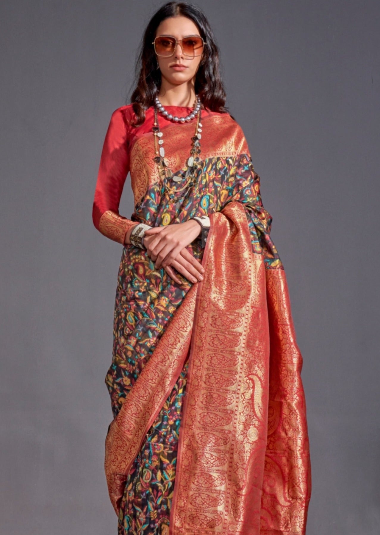 Kashmiri banarasi handloom silk black red saree online shopping for wedding.