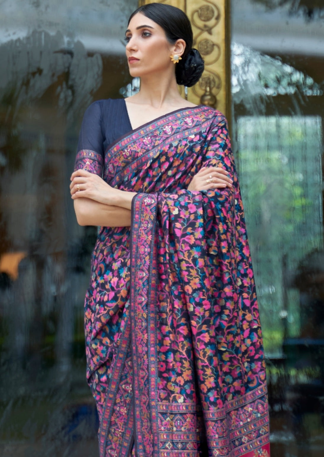Pure kashmiri jamawar navy blue tanchoi saree online shopping.