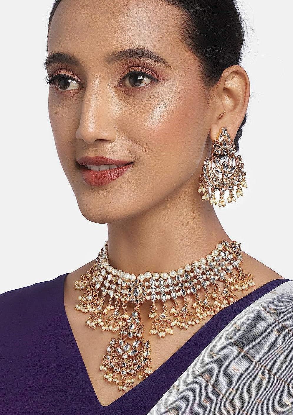 Kundan Necklace Set with Earrings (Golden)