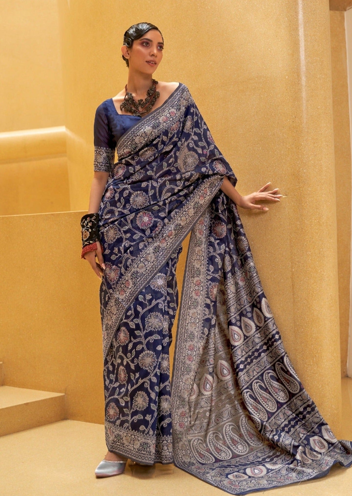Woman's lucknowi chikankari blue cotton saree blouse online.