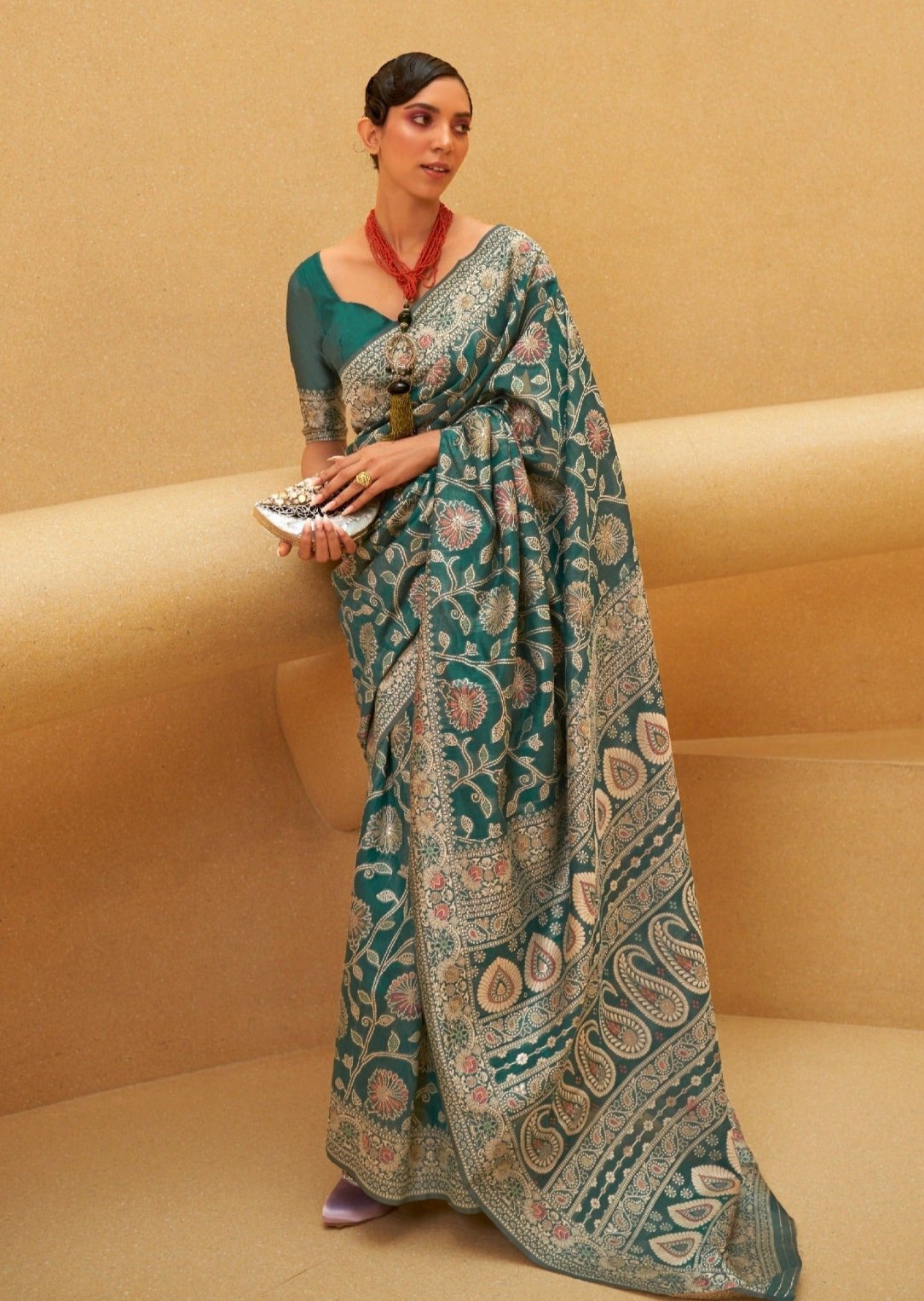 Woman's lucknowi chikankari green saree online shopping in india.