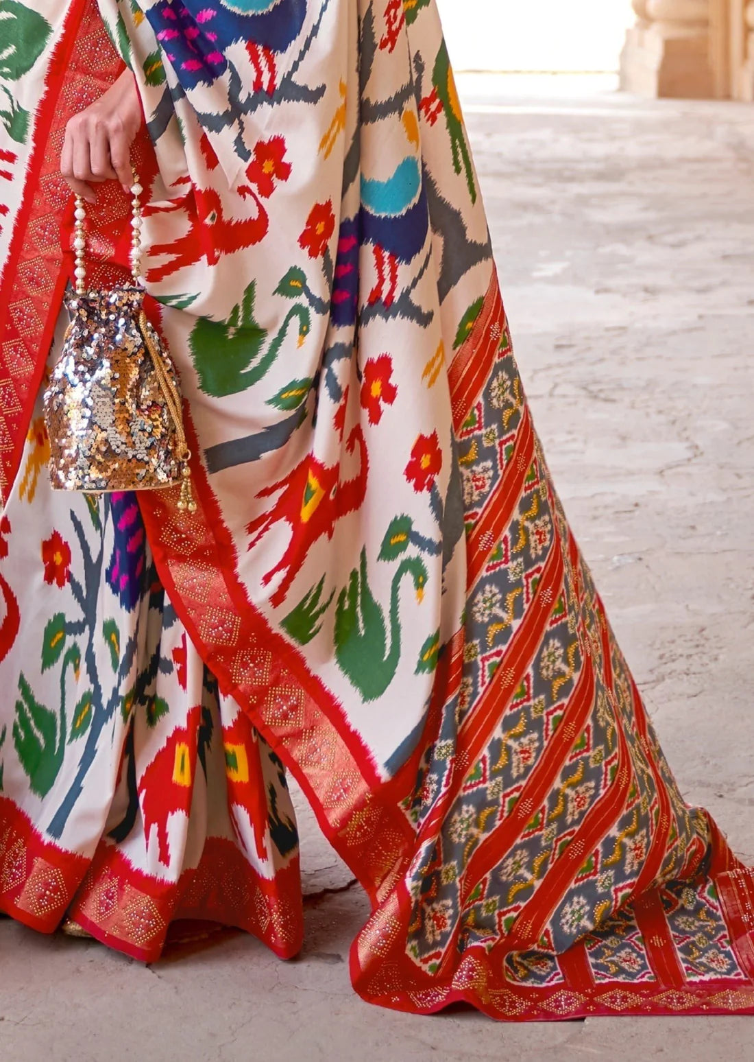 Patan patola silk white sarees buy online shopping price india usa.