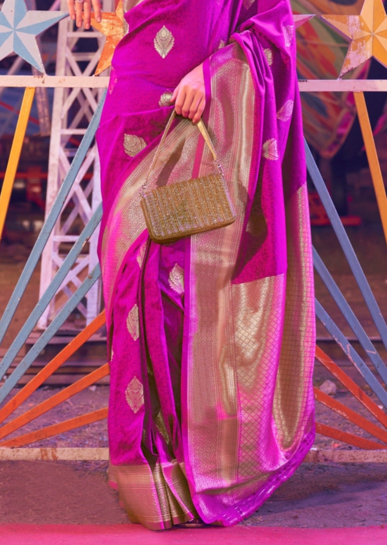 Pink silk saree golden zari border online.