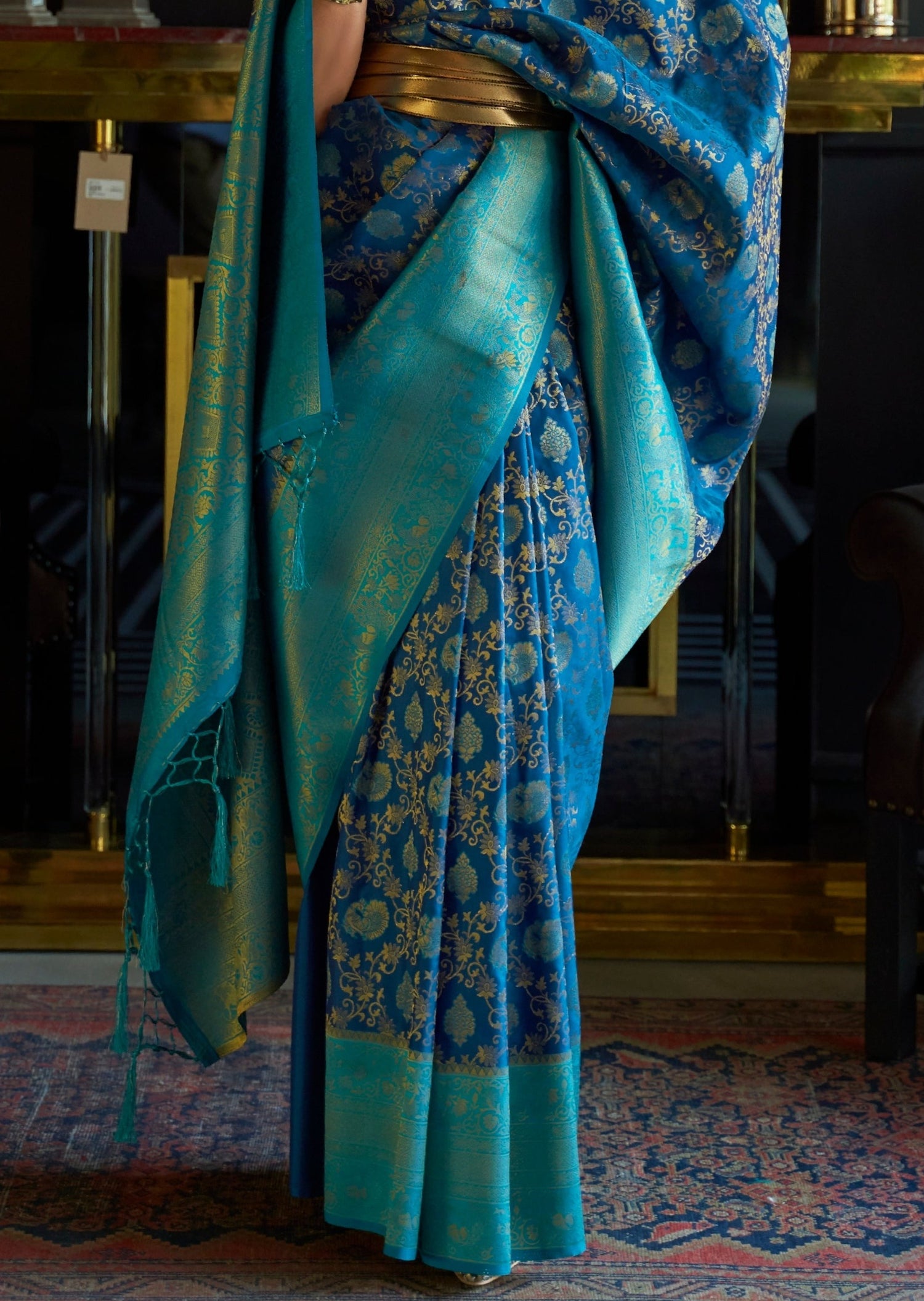 Pure banarasi katan silk handloom bridal saree online for wedding in royal blue color.