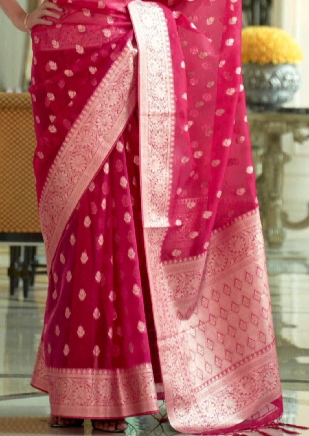 Pure handloom banarasi organza silk red color saree online shopping price for wedding function.