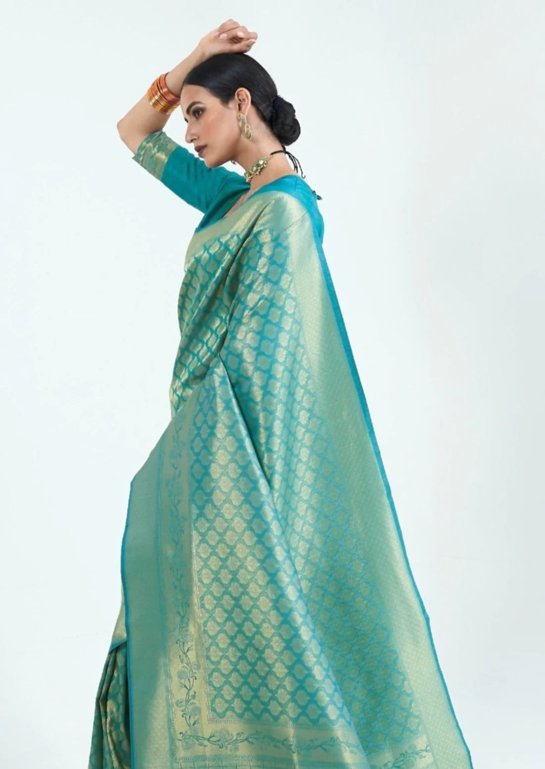 Pure handloom kanjivaram silk sarees turquoise blue color online.