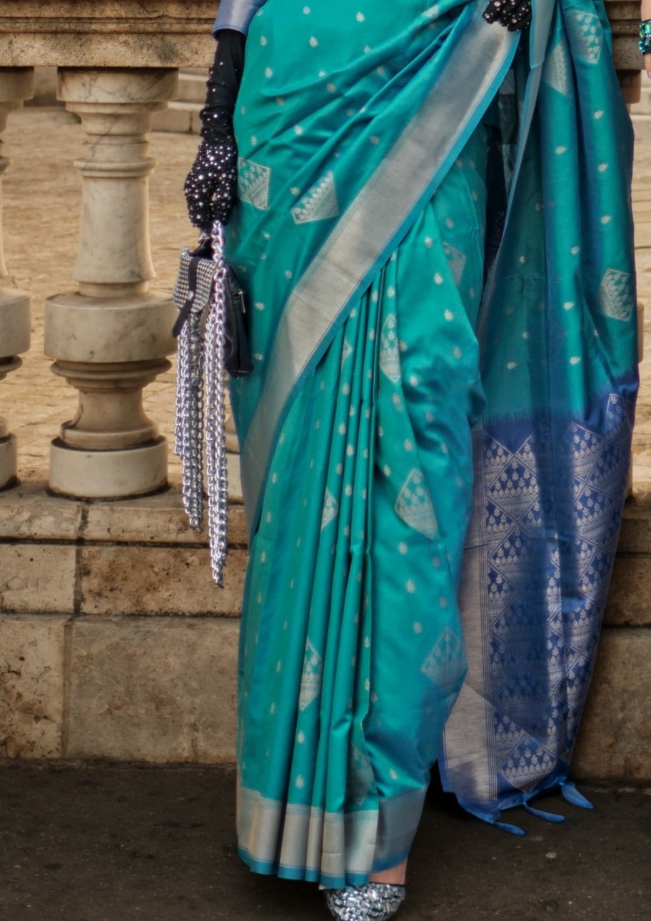 Pure handloom kanjivaram silk wedding saree contrast blue blouse online usa uk buy.