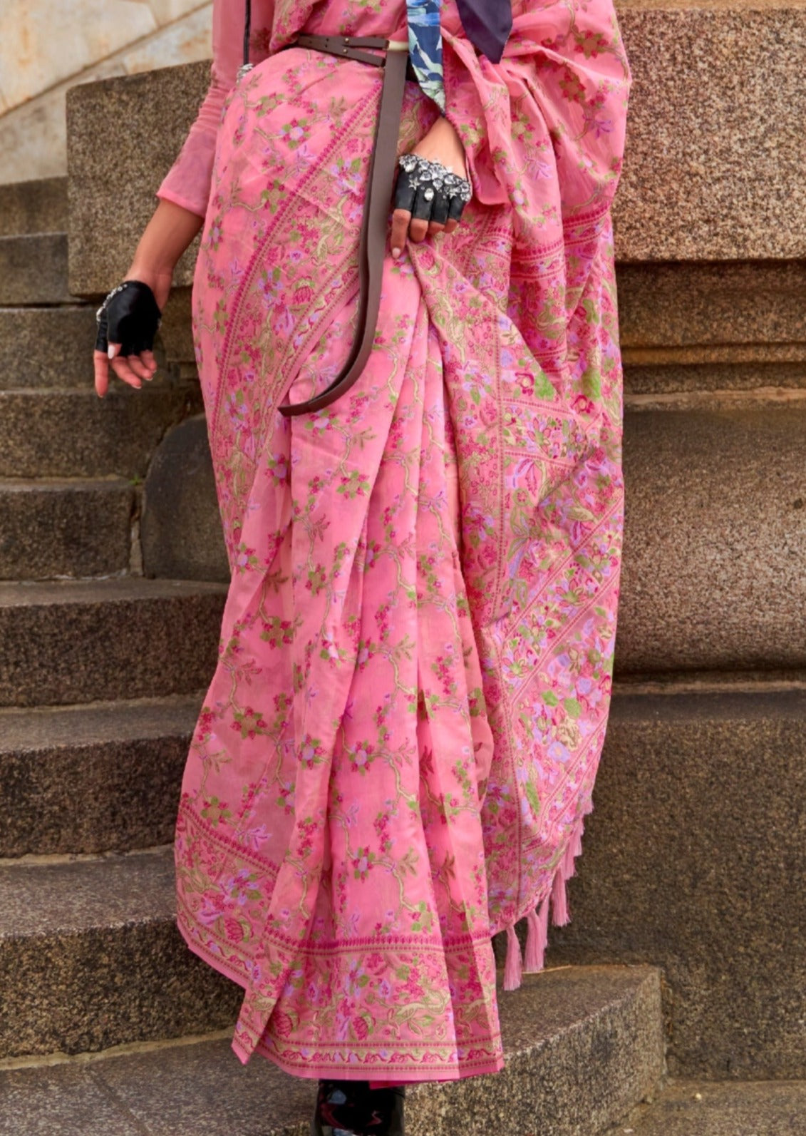 Pure handloom kashmiri organza embroidered bridal pink saree online for wedding uk.