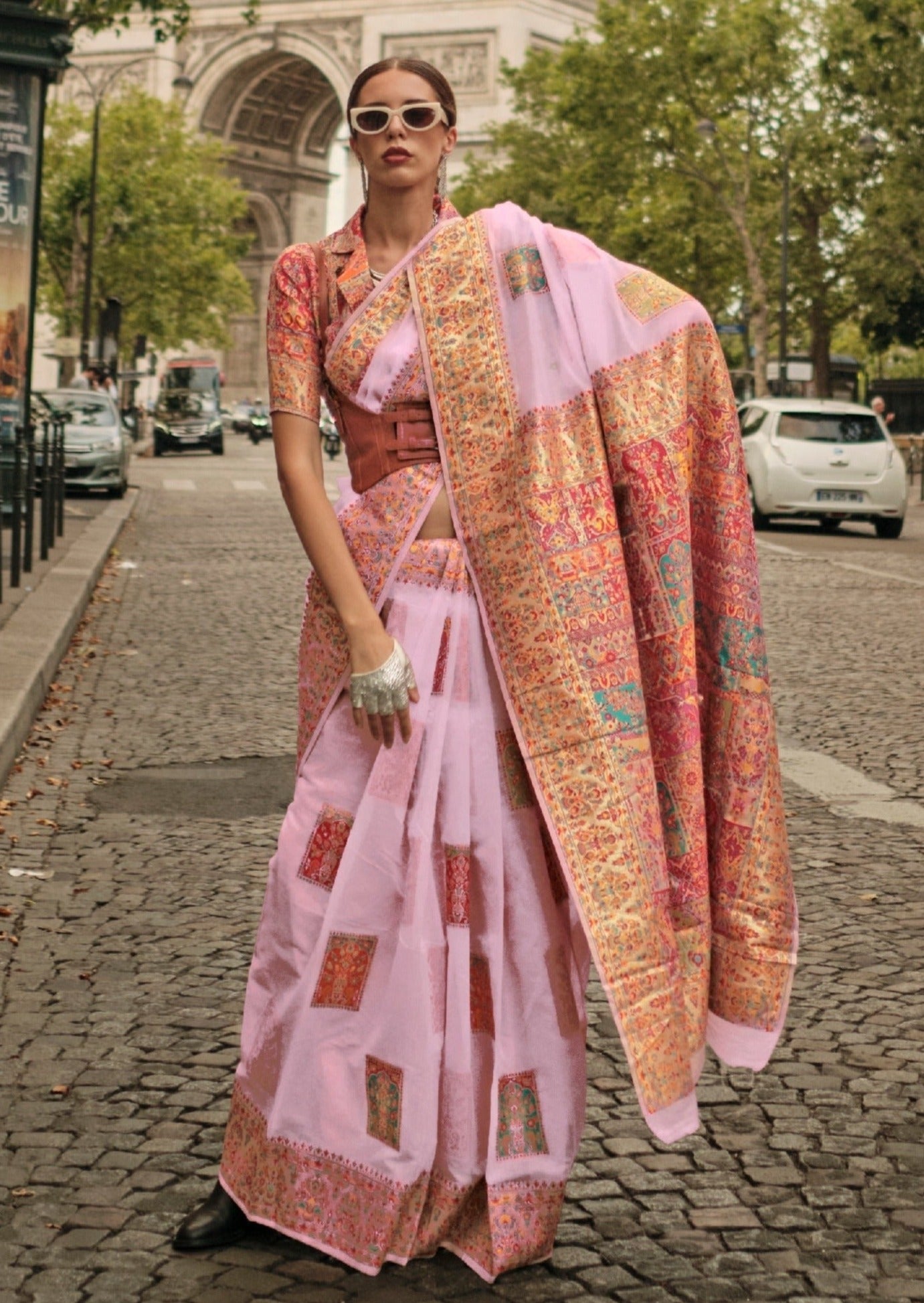Pure handloom kashmiri silk embroidered pink saree online india usa uk price at fast delivery.