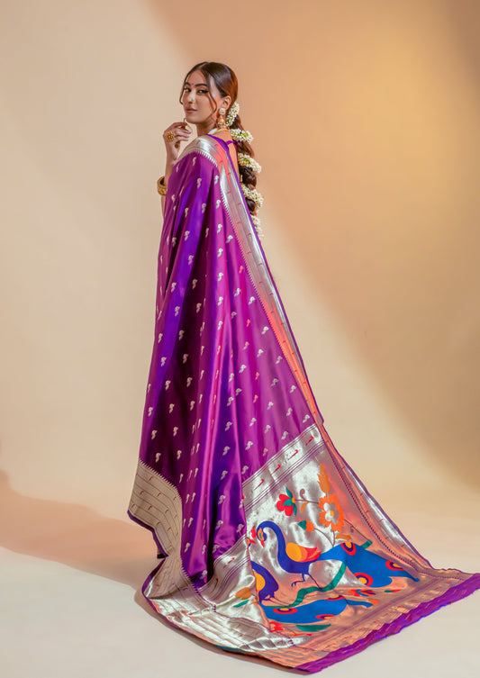 woman flaunting in Pure Paithani Silk Magenta Pink Handloom Bridal Saree