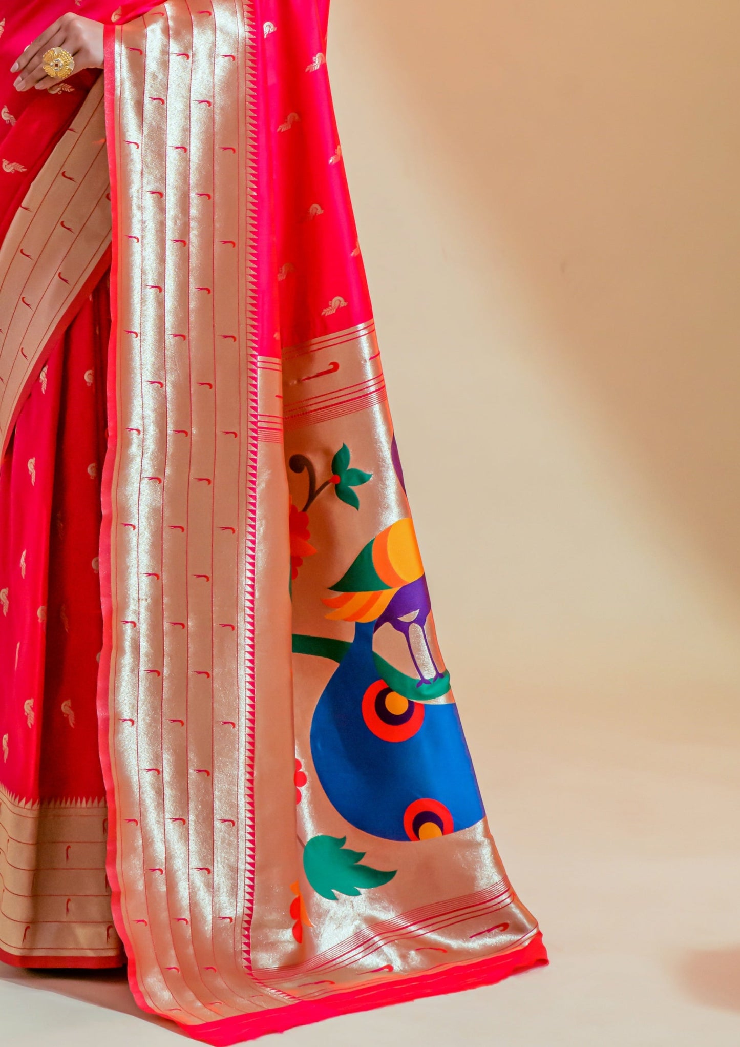 Pure Paithani Silk Red Handloom Bridal Saree pallu design