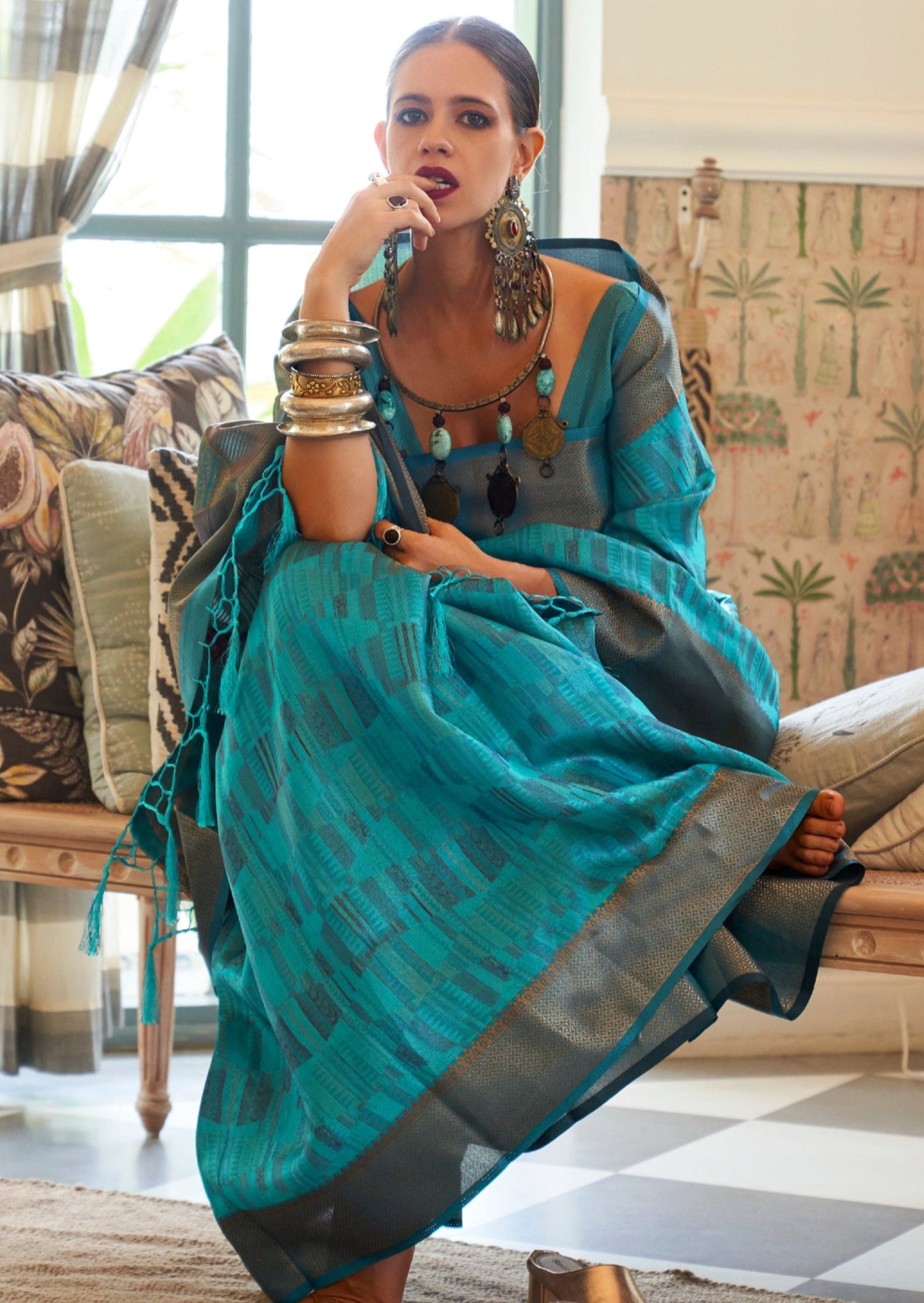 Bollywood style Kalki Koechlin saree blouse online shopping.
