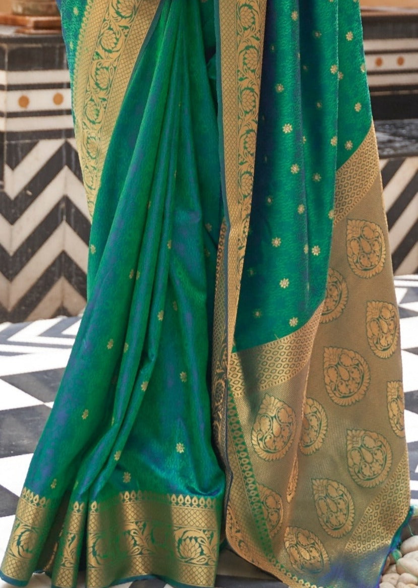 Pure Kanjivaram Silk Green Handloom Saree with Zari Border