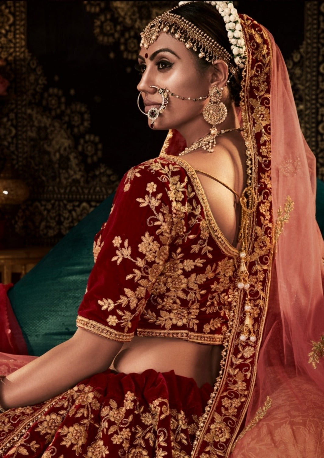 Buy Red Pakistani Velvet Lehenga Choli Online Shopping for Girls & Women –  HATKE BRIDE