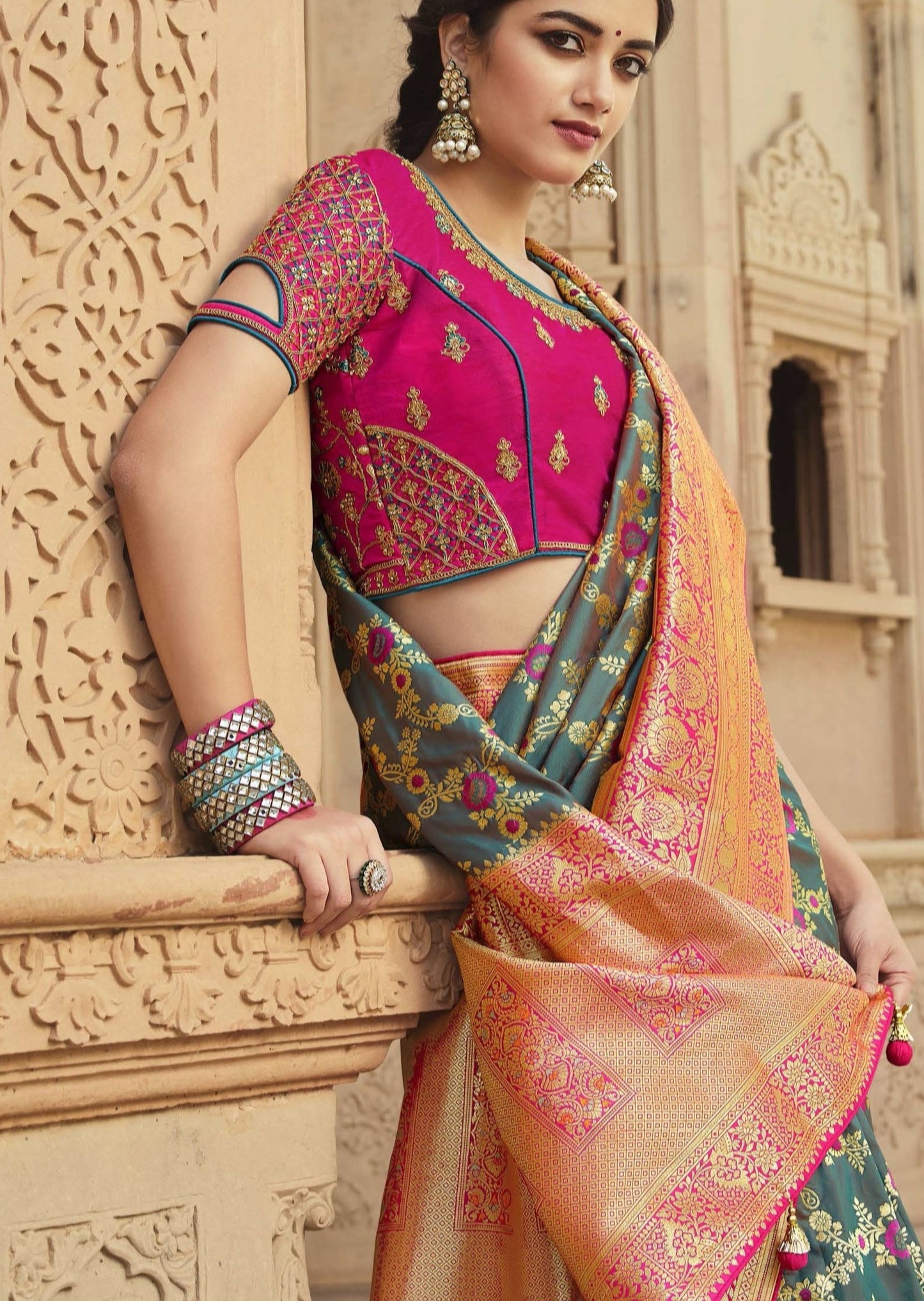 Pure Banarasi Silk Handloom Saree (Grey and Pink)