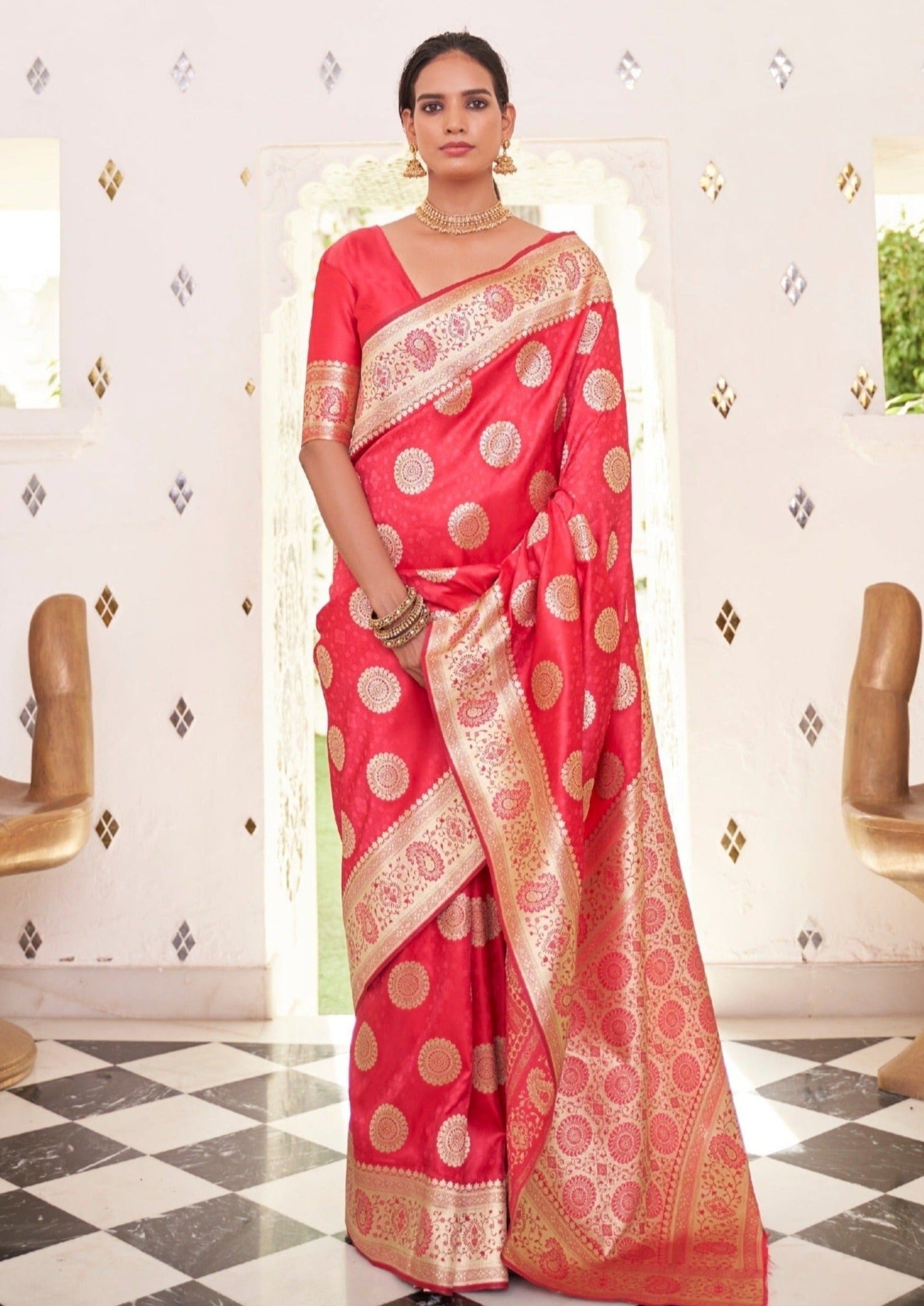 Handloom banarasi silk sarees online.