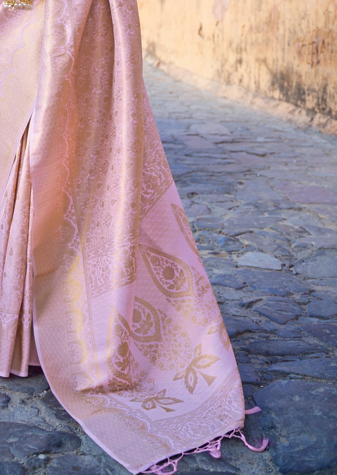 Pure Handloom Silk Kanjivaram Saree (Powder Pink)