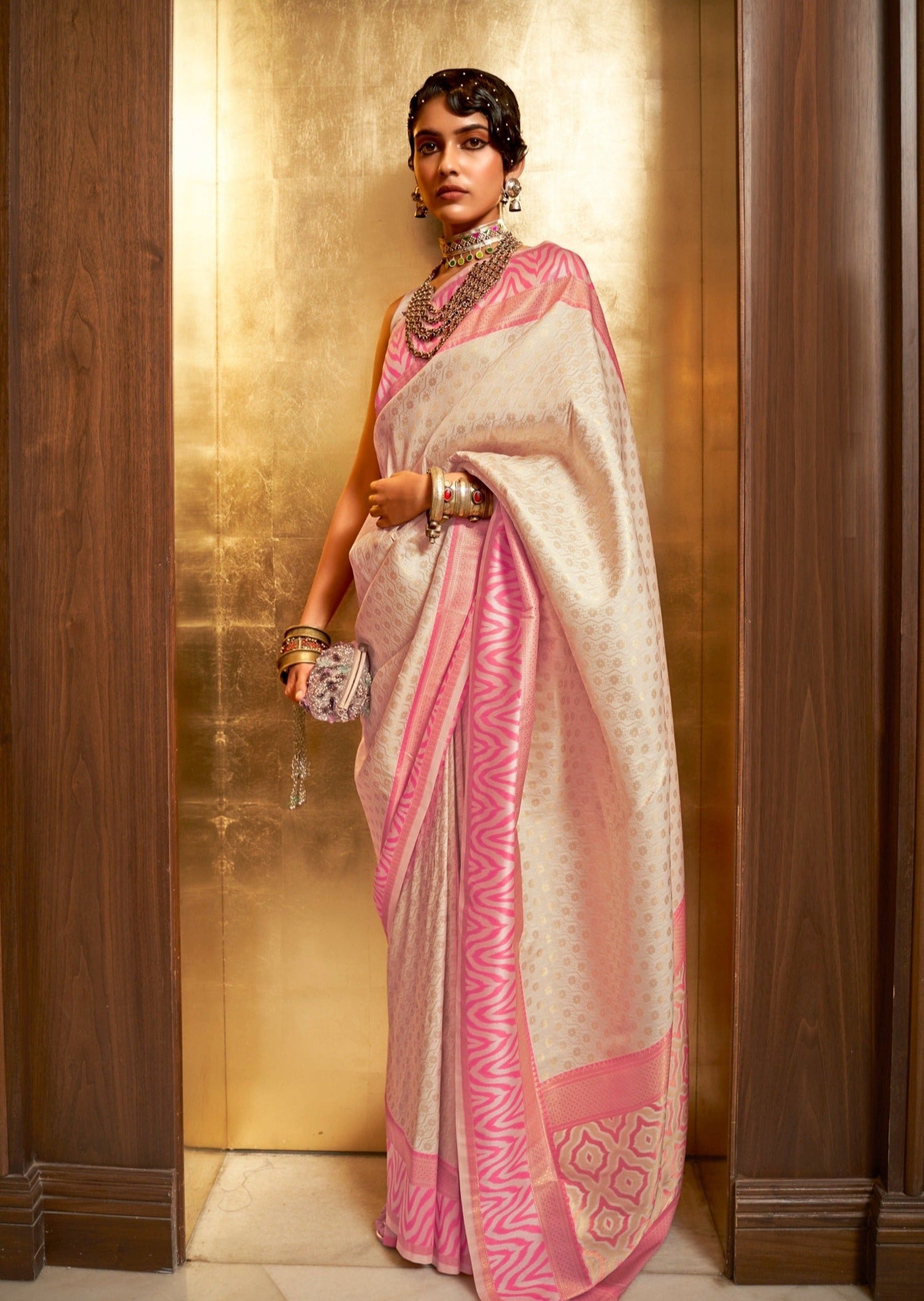 40 Size Off White Kanjivaram Silk Saree With Blouse 257013
