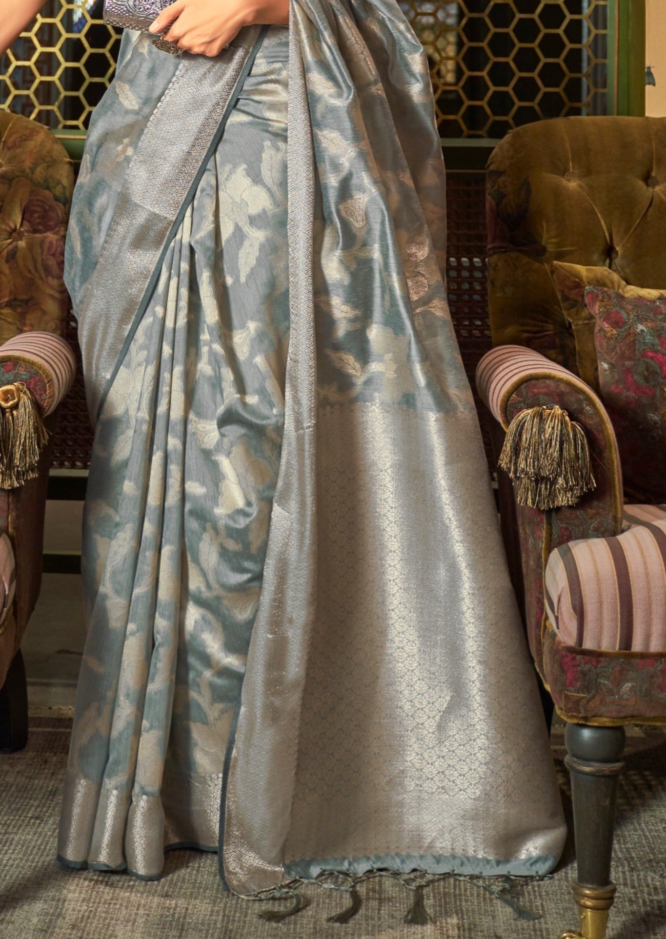 Pure Handloom Weaving Grey Banarasi Silk Zari Saree