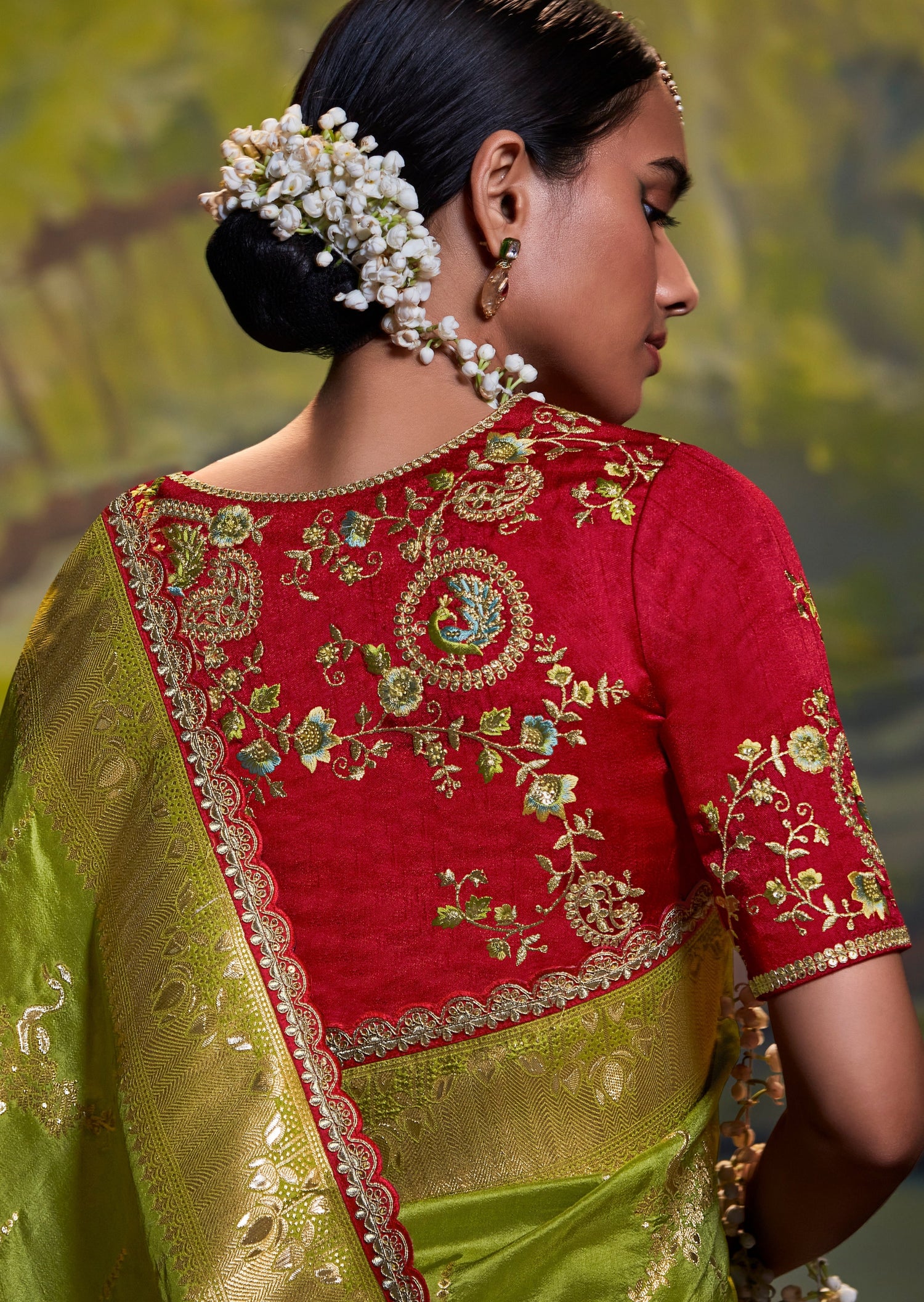 Handloom sarees online price.