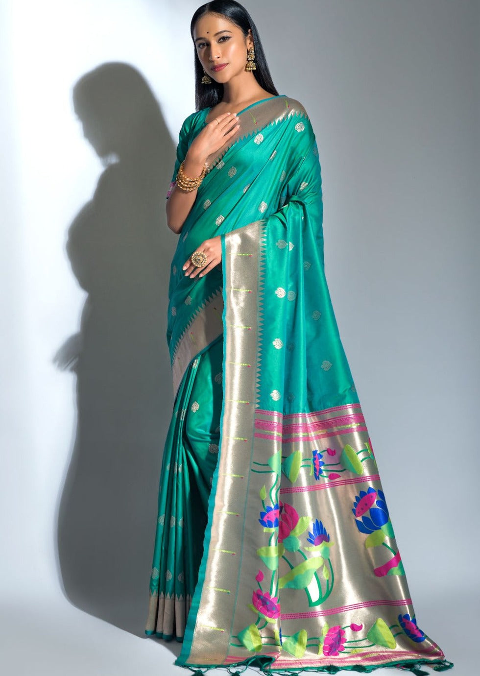 Pure handloom green paithani silk saree online shopping india usa uk.