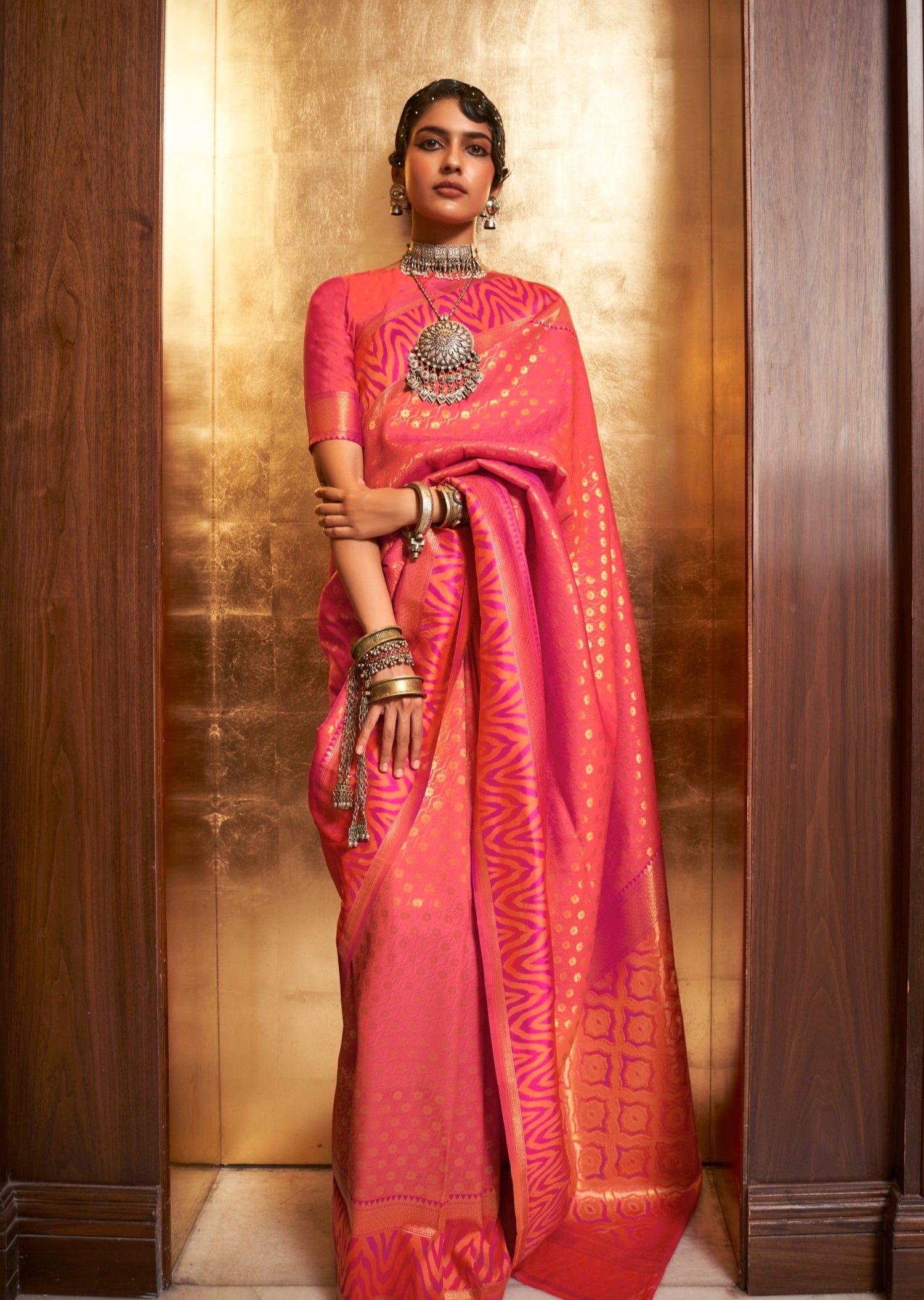 Kanjivaram silk saree online usa shopping in orange color.