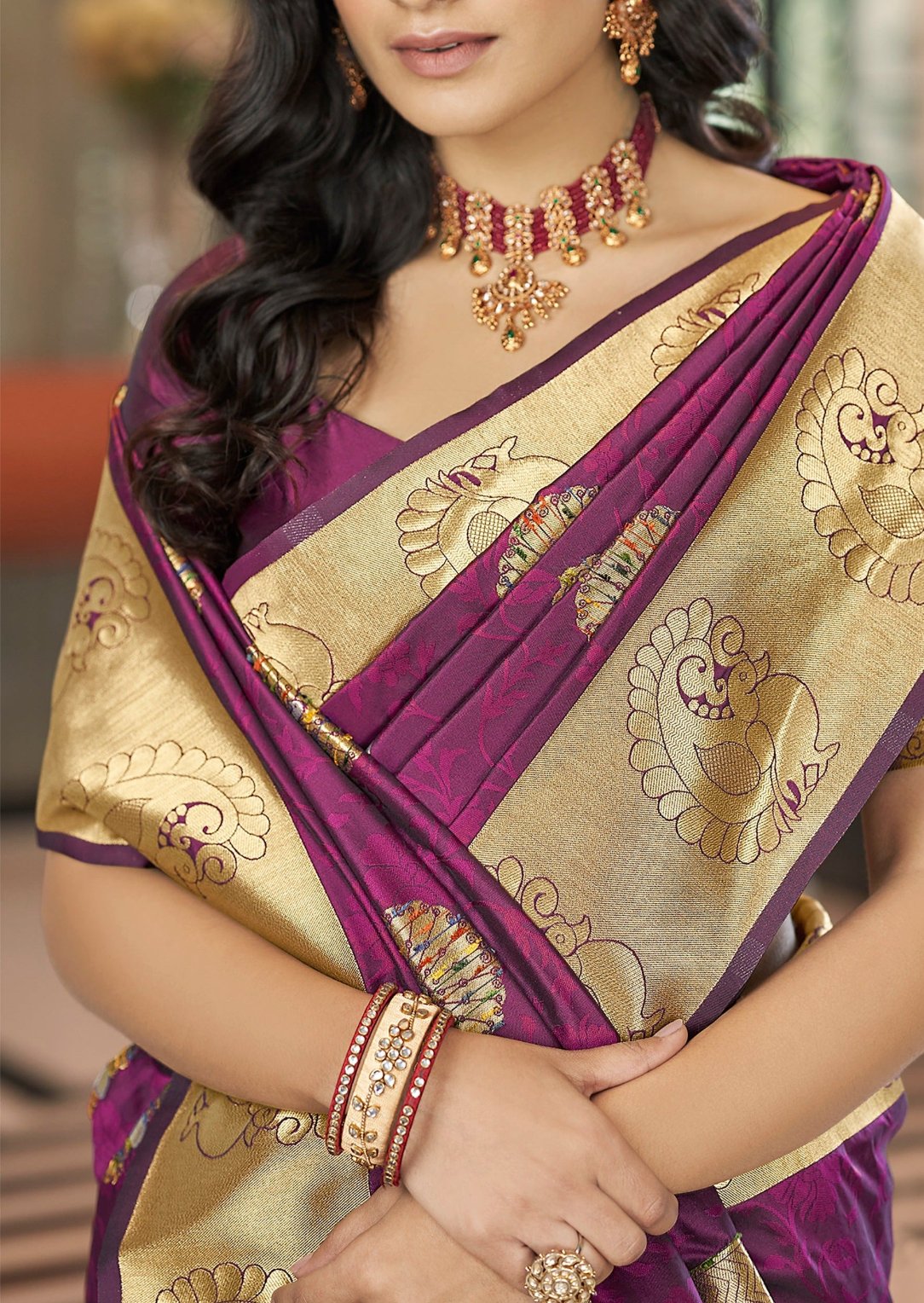 Saree in new york usa online shopping for wedding function look for bride in magenta pink colour.